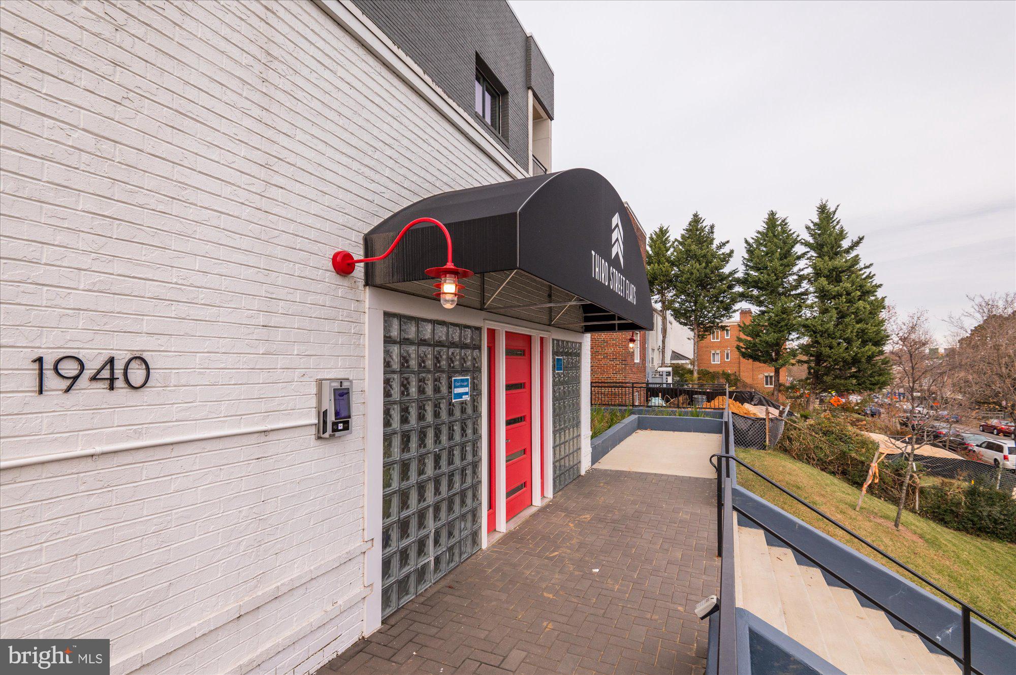 1940 3rd STREET NE Unit: 12
