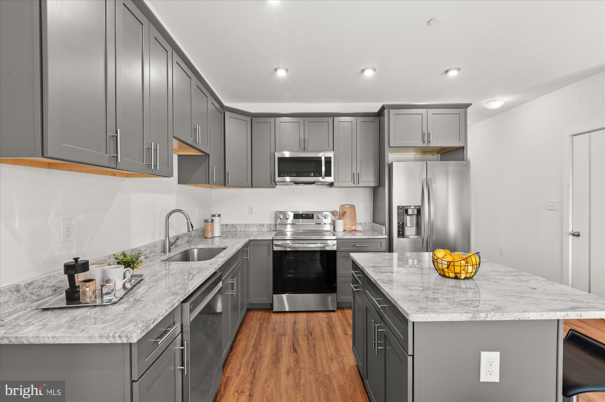 1940 3rd STREET NE Unit: 12