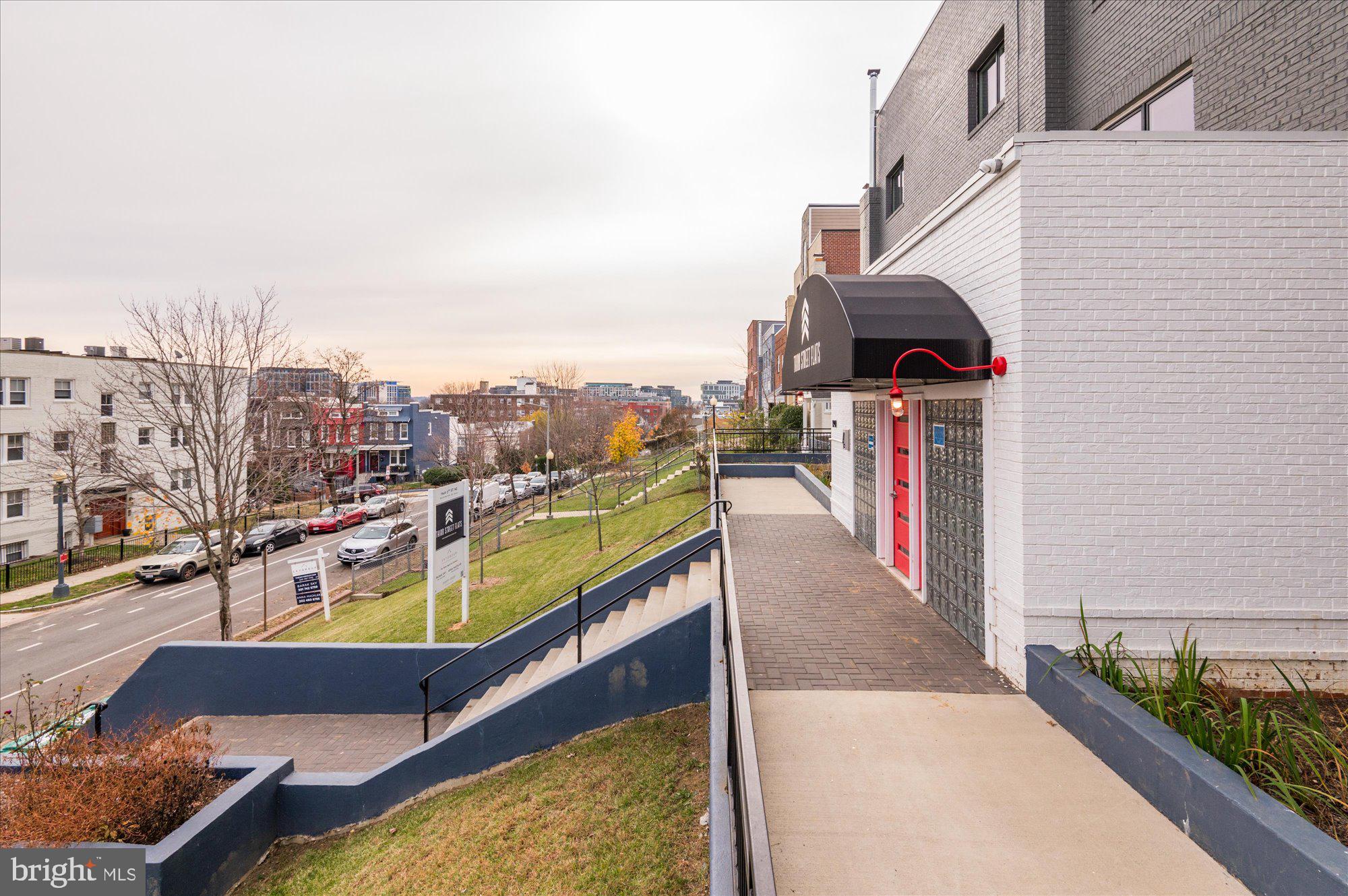 1940 3rd STREET NE Unit: 12