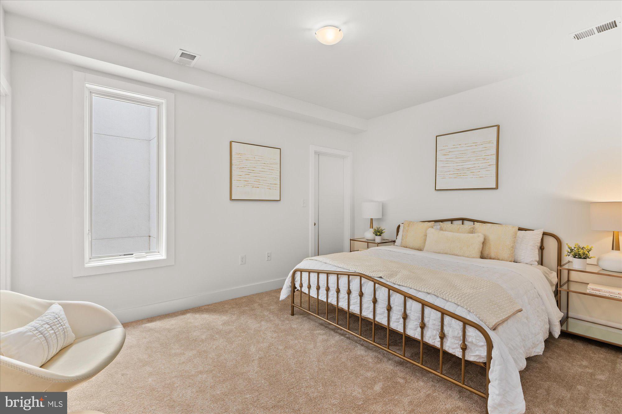 1940 3rd STREET NE Unit: 12
