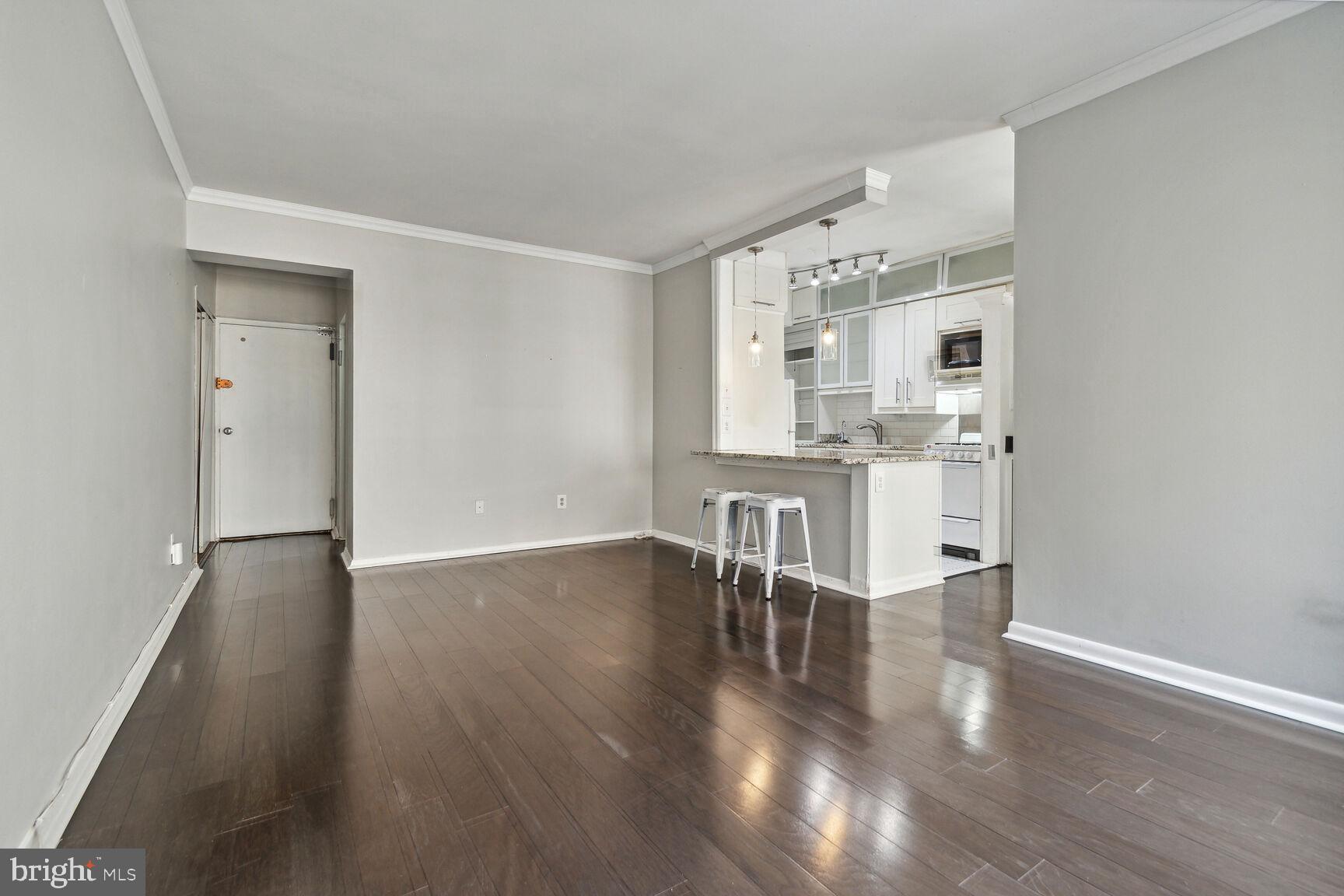1711 Massachusetts Avenue NW Unit: 323