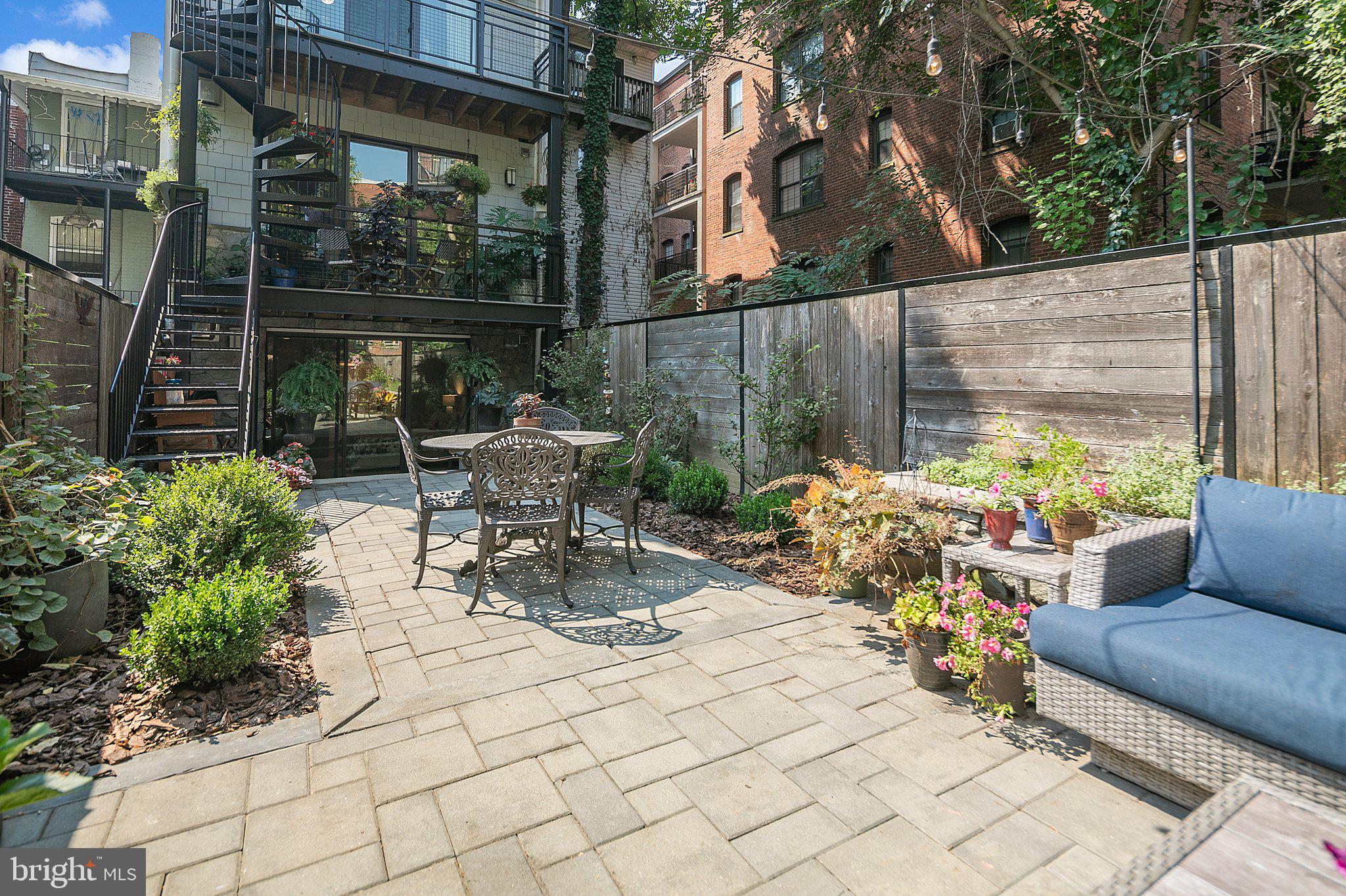 1343 Kenyon STREET NW Unit: 1