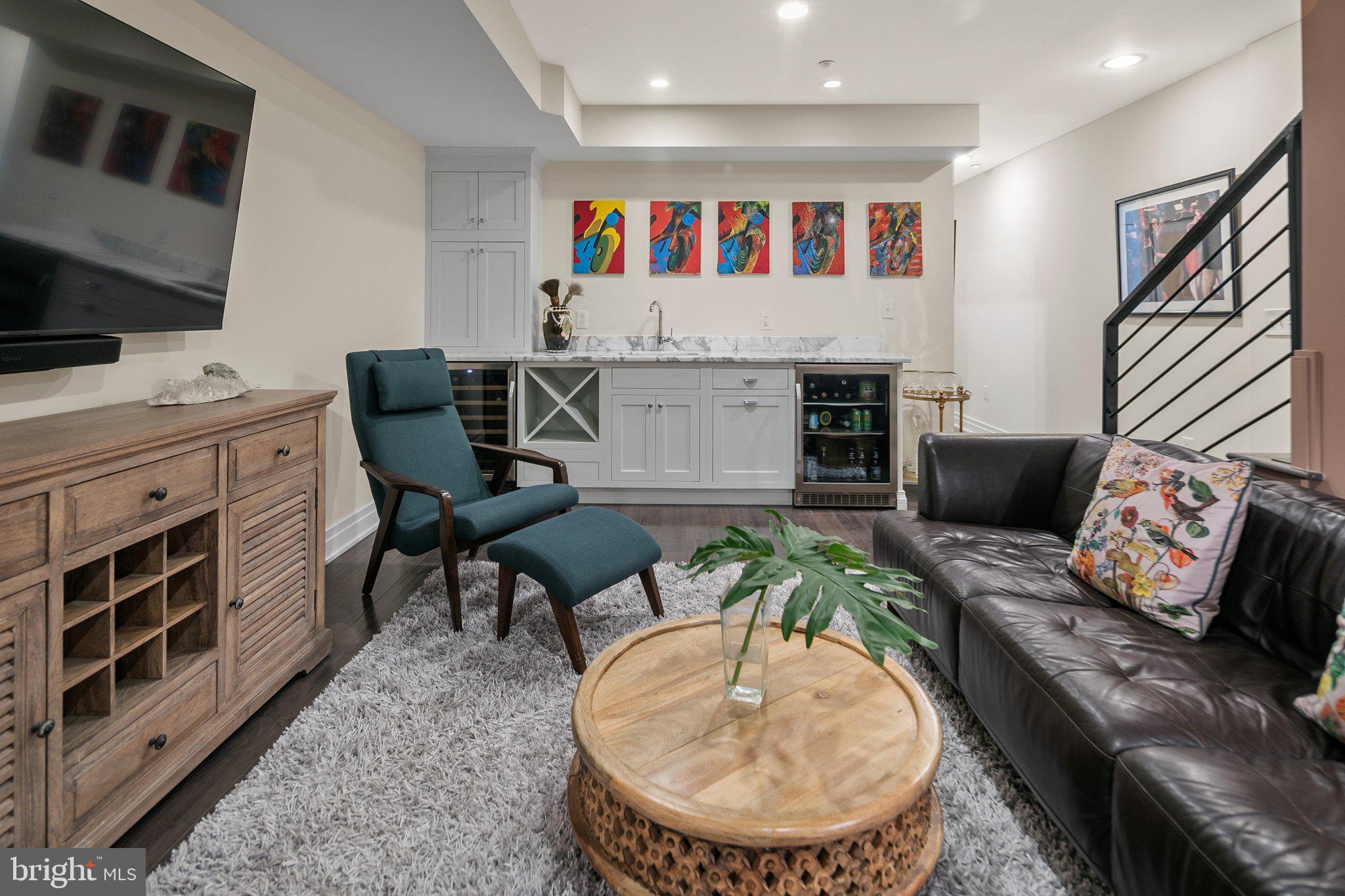 1343 Kenyon STREET NW Unit: 1