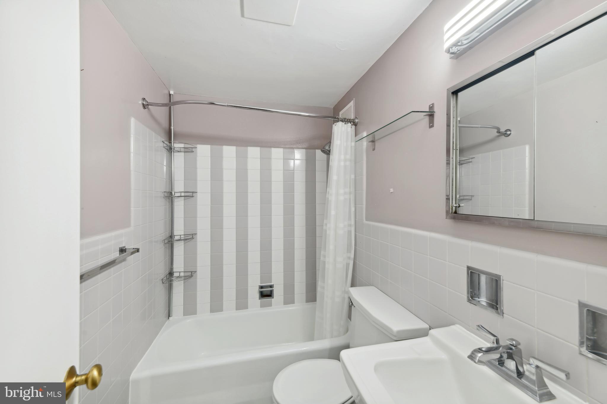 2475 Virginia AVENUE NW Unit: 211