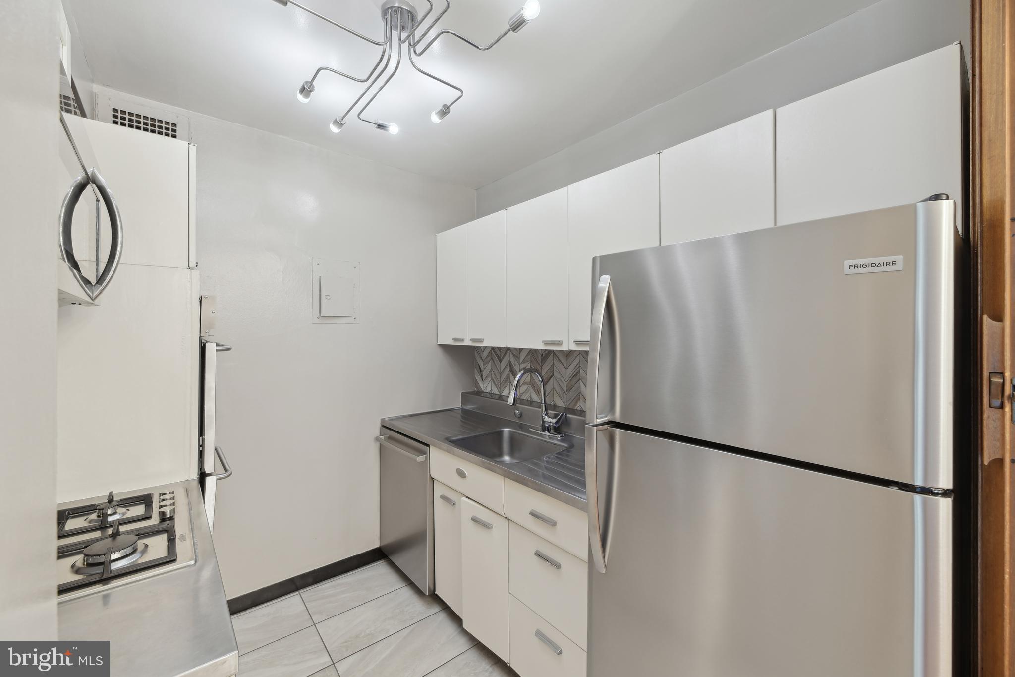 2475 Virginia AVENUE NW Unit: 211