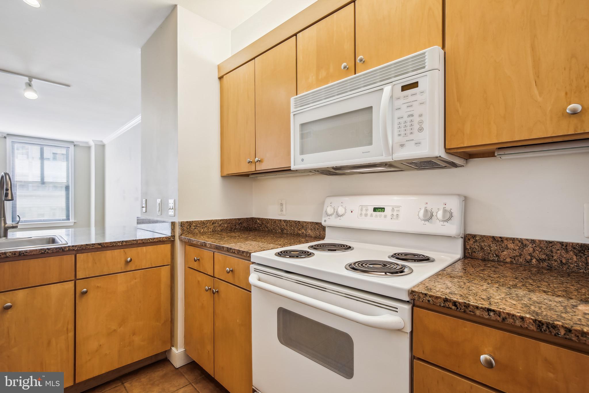 631 D St NW #931