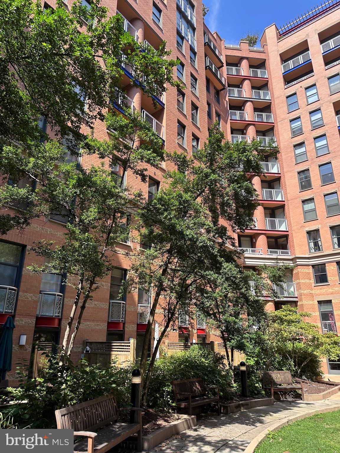 631 D St NW #931