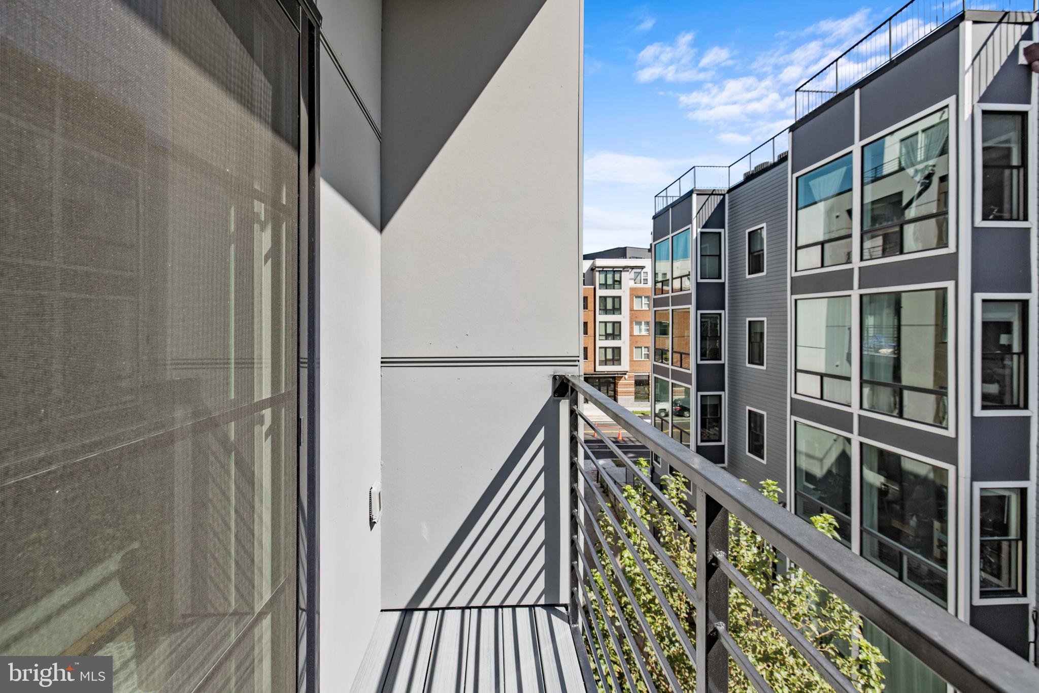 2310 4th STREET NE Unit: 20