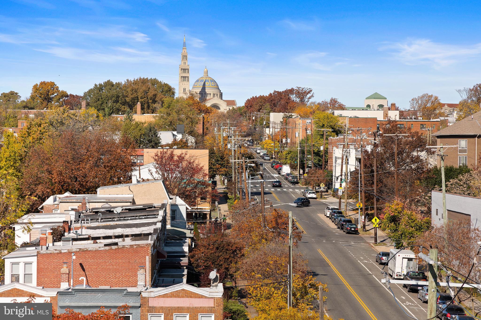 2310 4th STREET NE Unit: 20