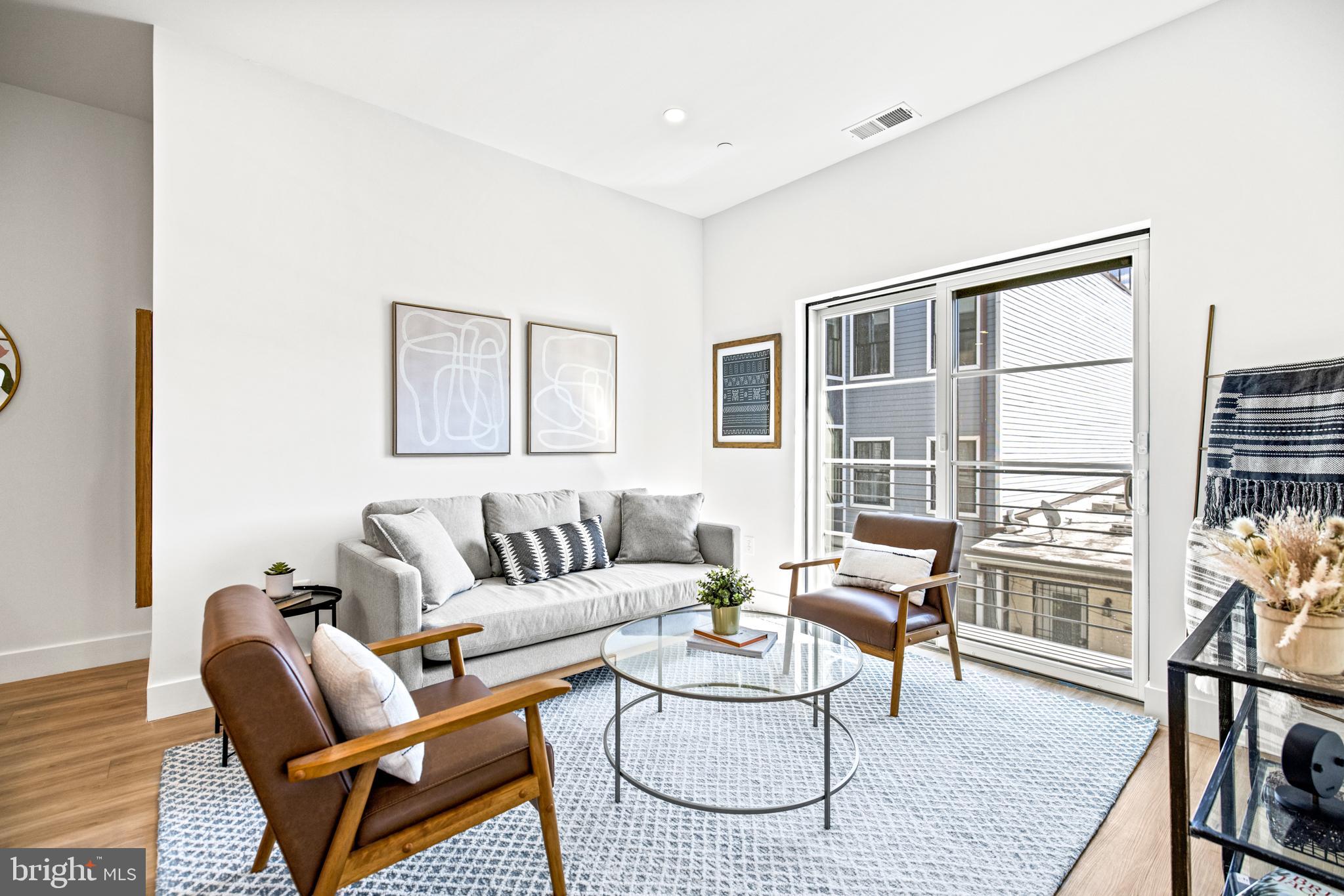 2310 4th STREET NE Unit: 20