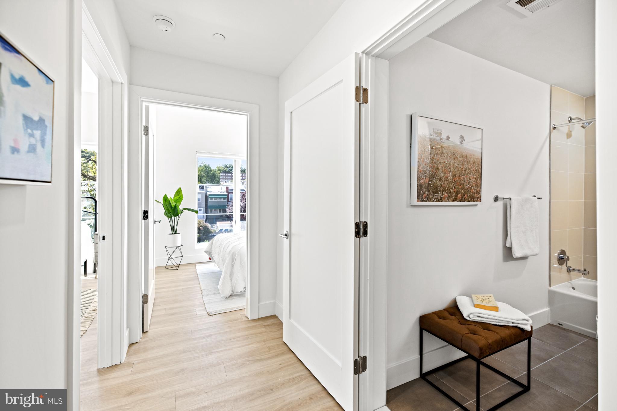 2310 4th STREET NE Unit: 20