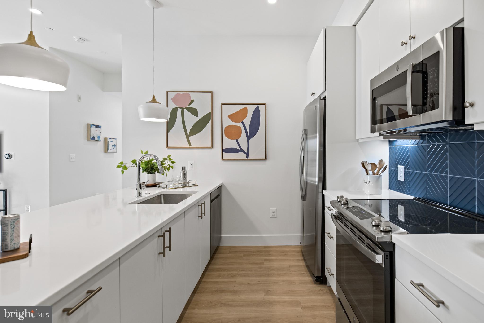 2310 4th STREET NE Unit: 20