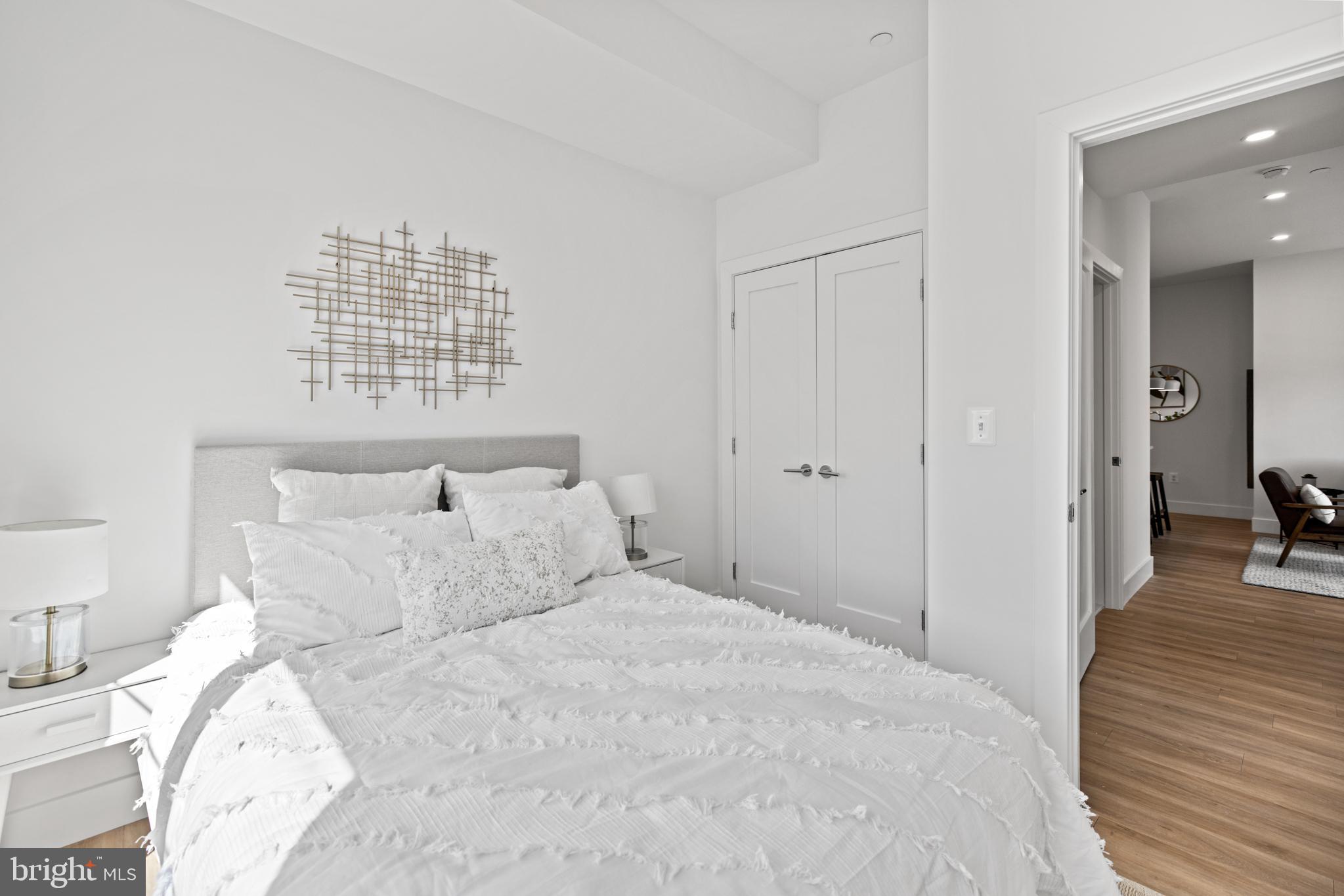 2310 4th STREET NE Unit: 20