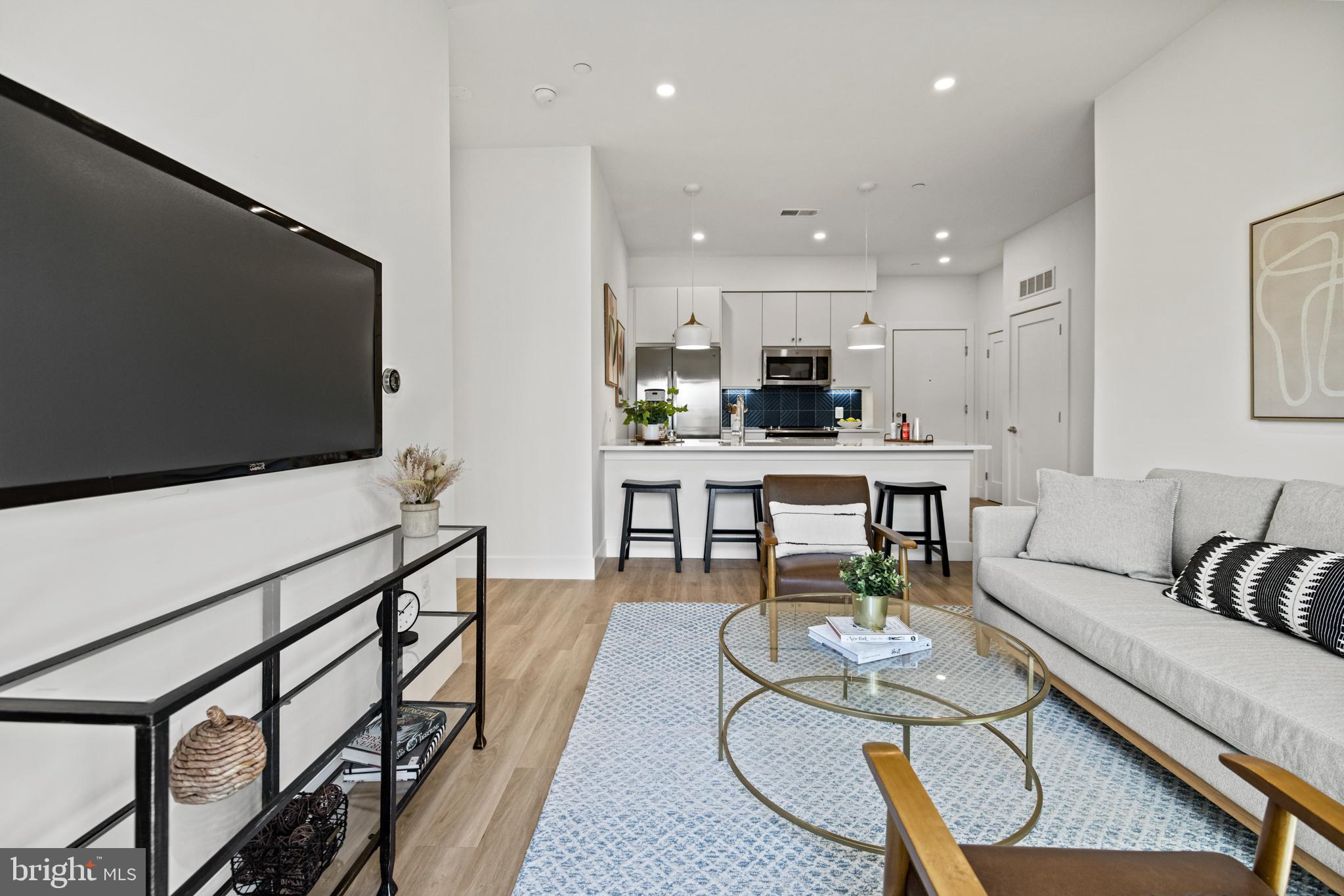 2310 4th STREET NE Unit: 20