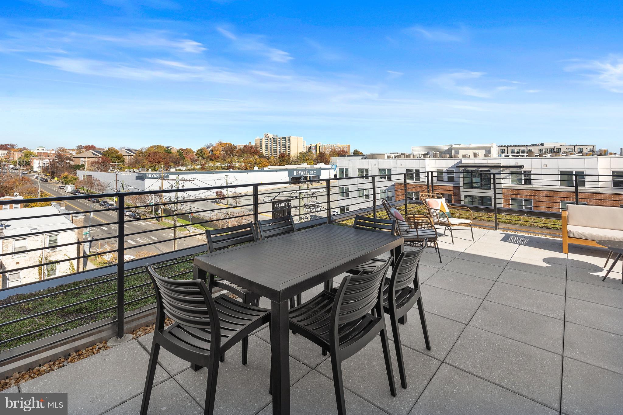 2310 4th STREET NE Unit: 27
