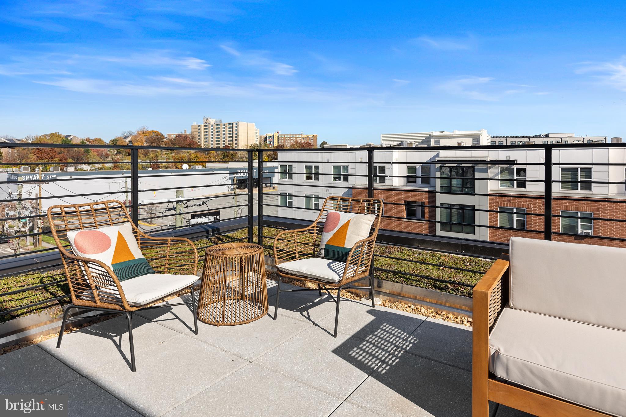 2310 4th STREET NE Unit: 27