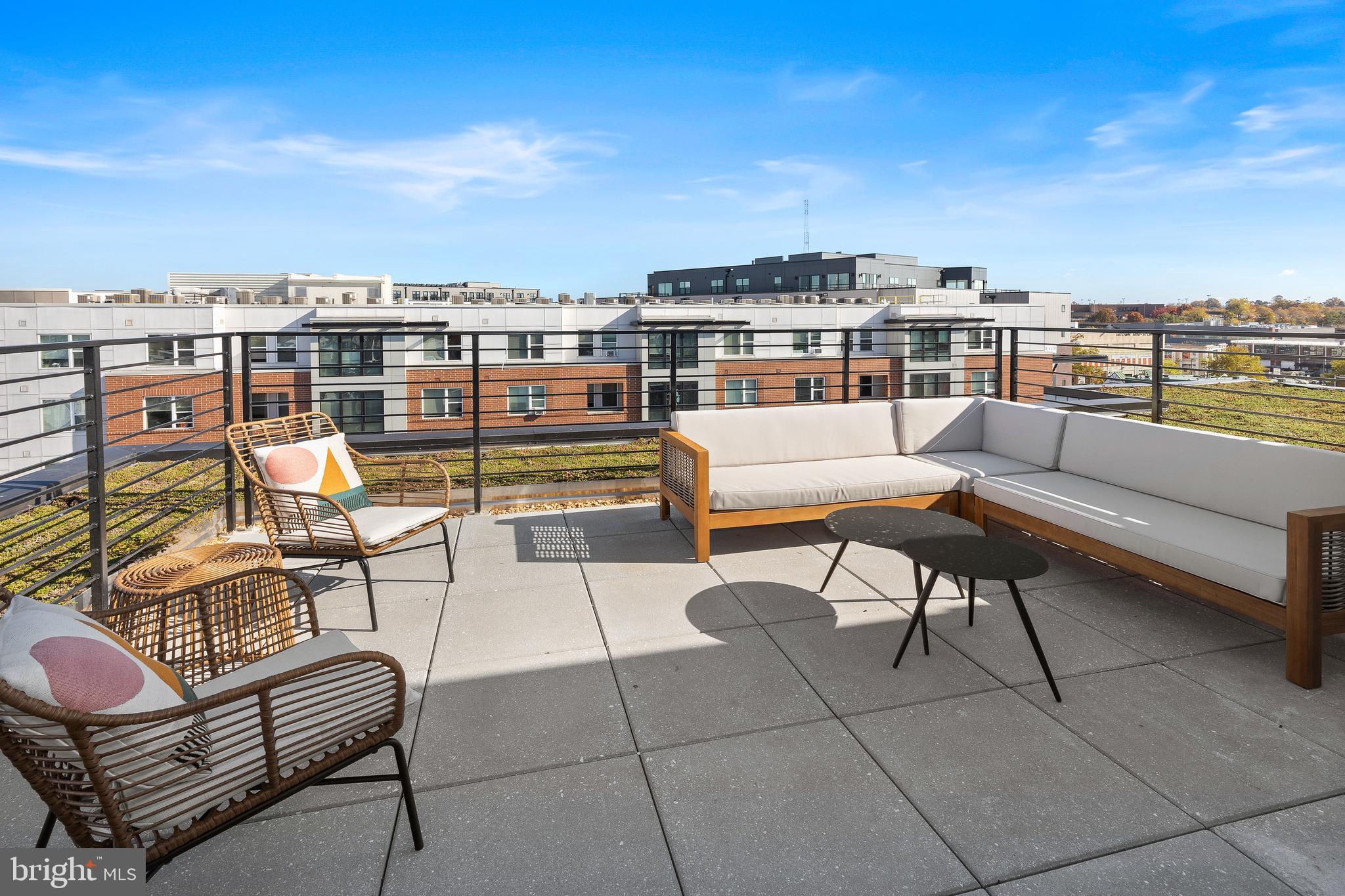 2310 4th STREET NE Unit: 27