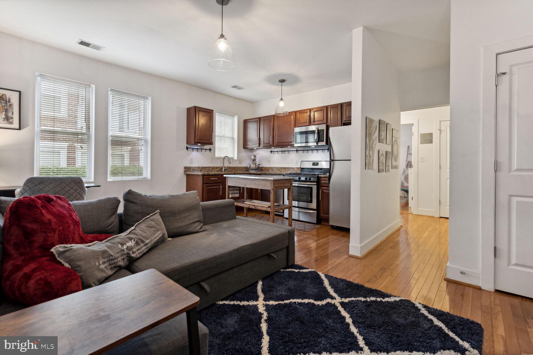 2 17th Street SE Unit: 104