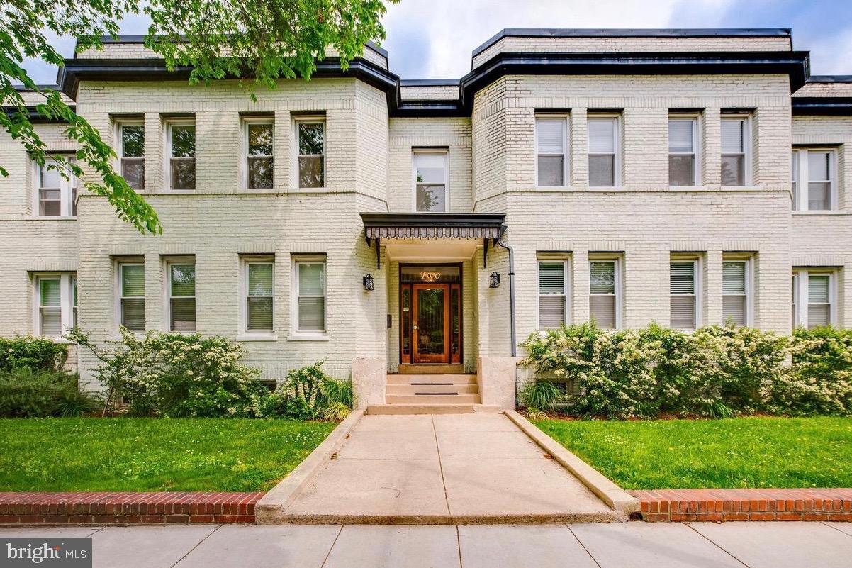 2 17th Street SE Unit: 104