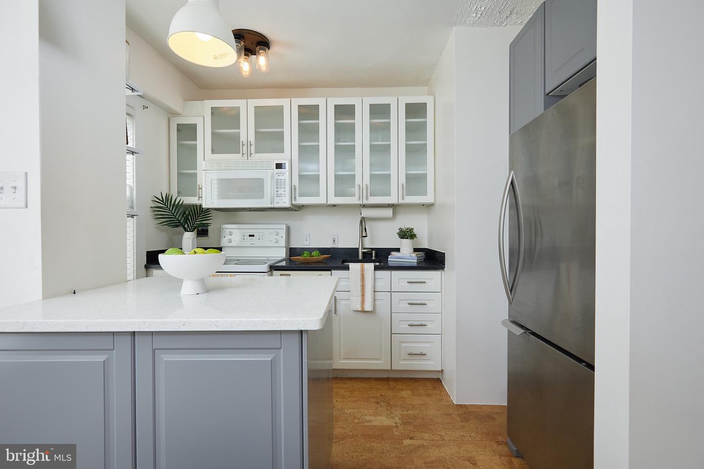 3901 Cathedral Ave NW #117