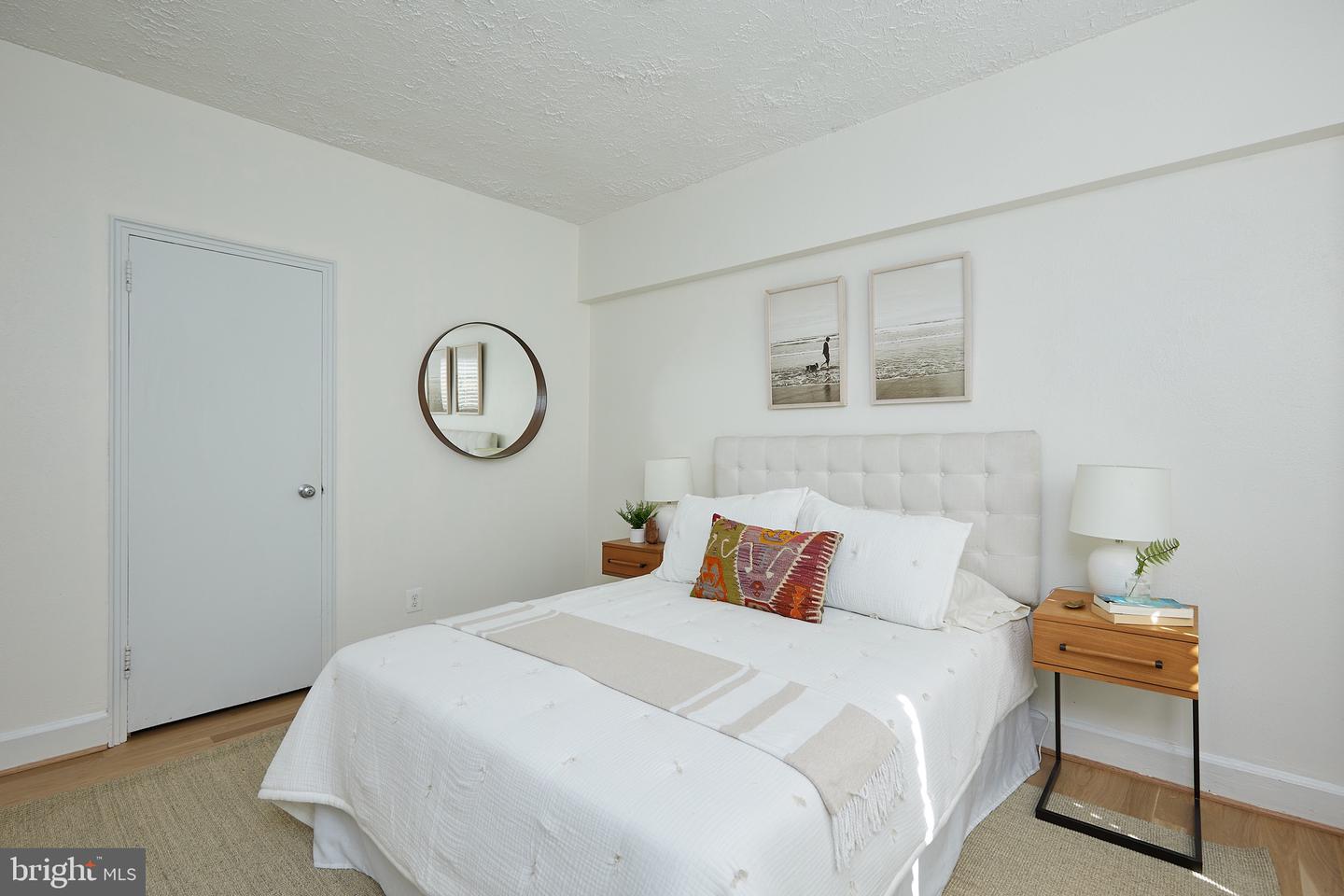 3901 Cathedral Ave NW #117