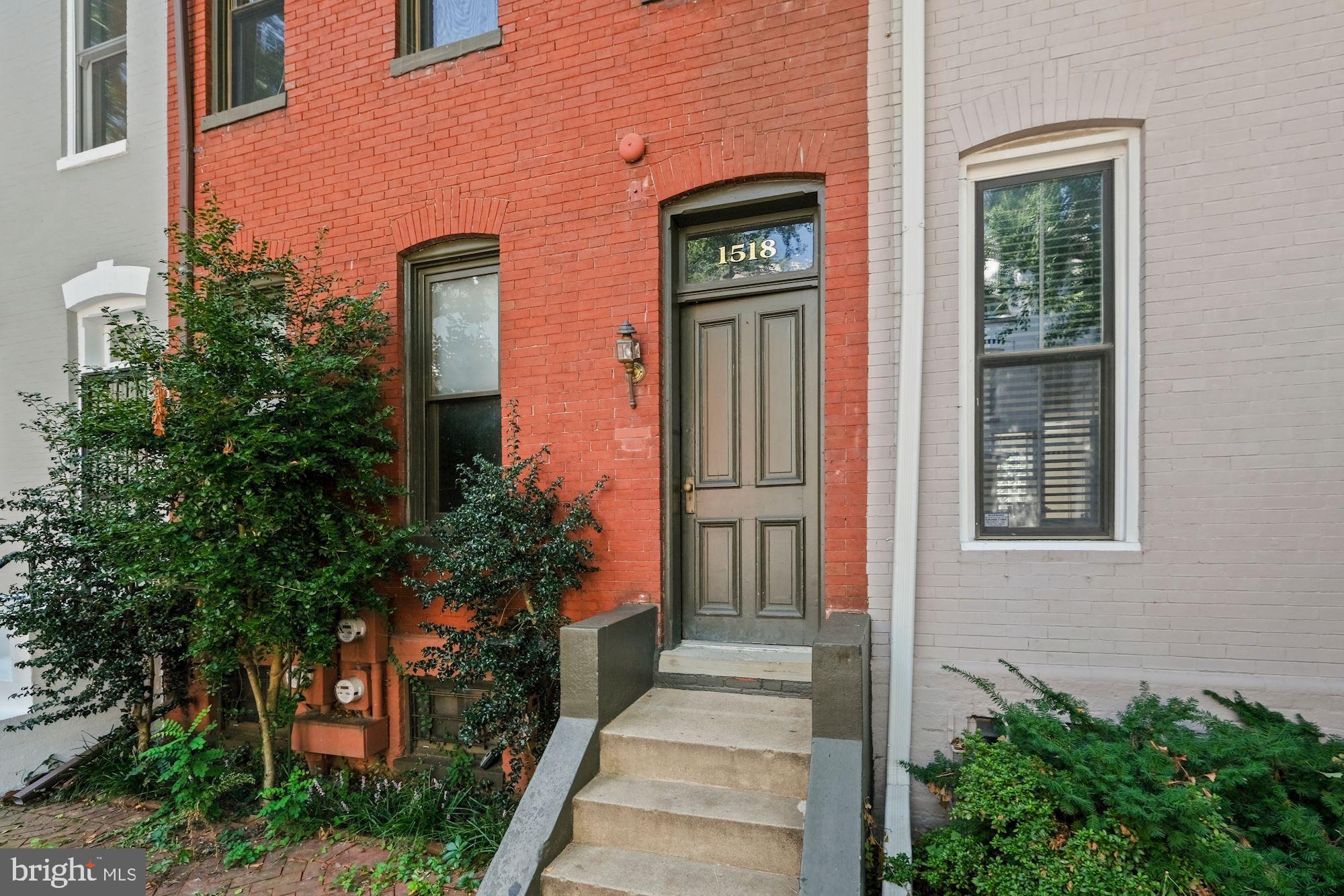 1518 Swann Street NW Unit: 3
