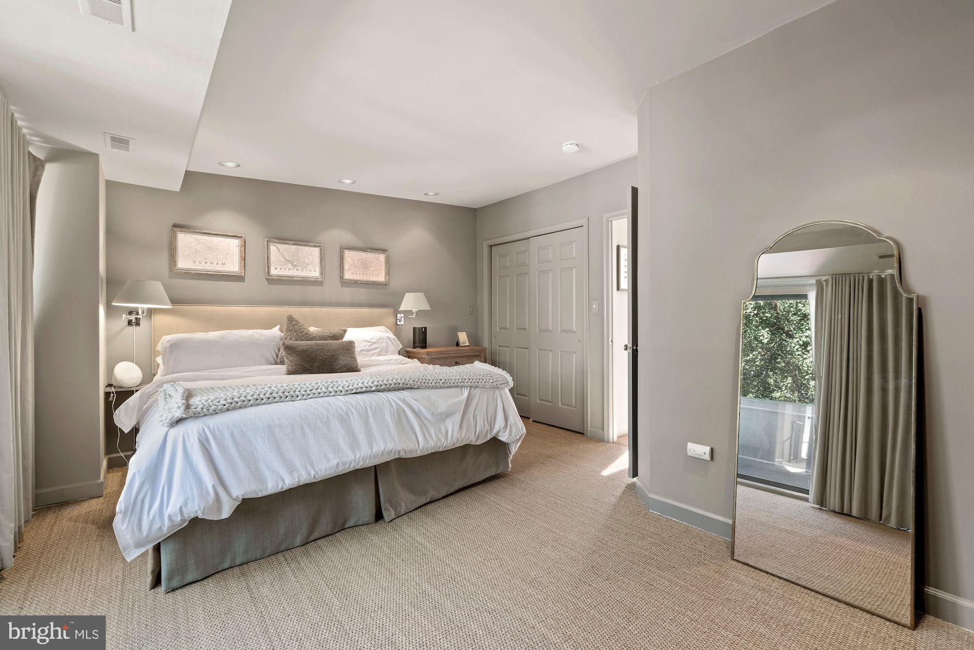 1518 Swann Street NW Unit: 3