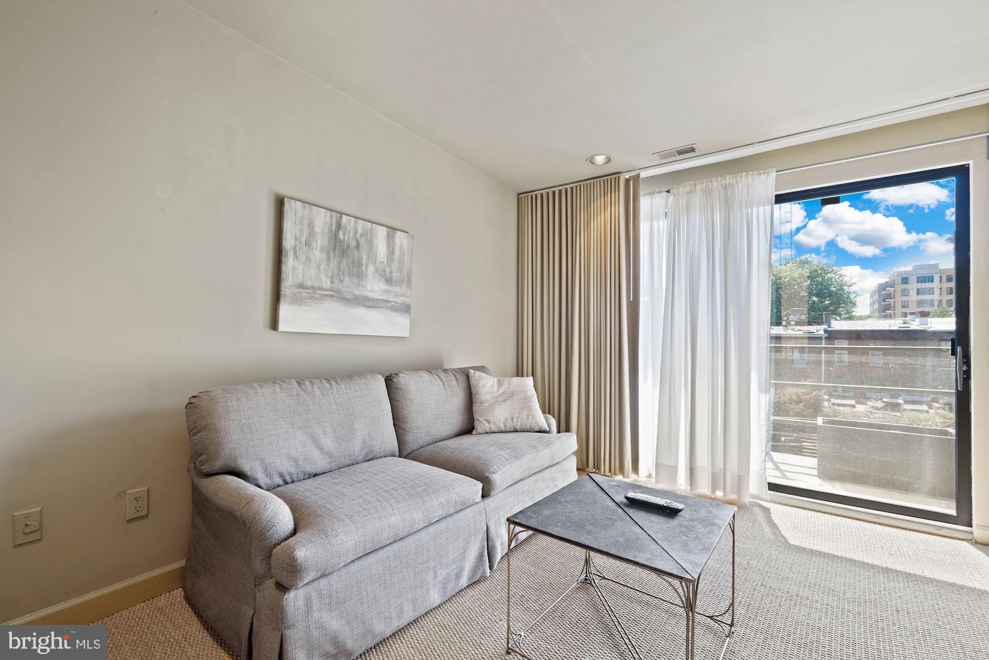 1518 Swann Street NW Unit: 3