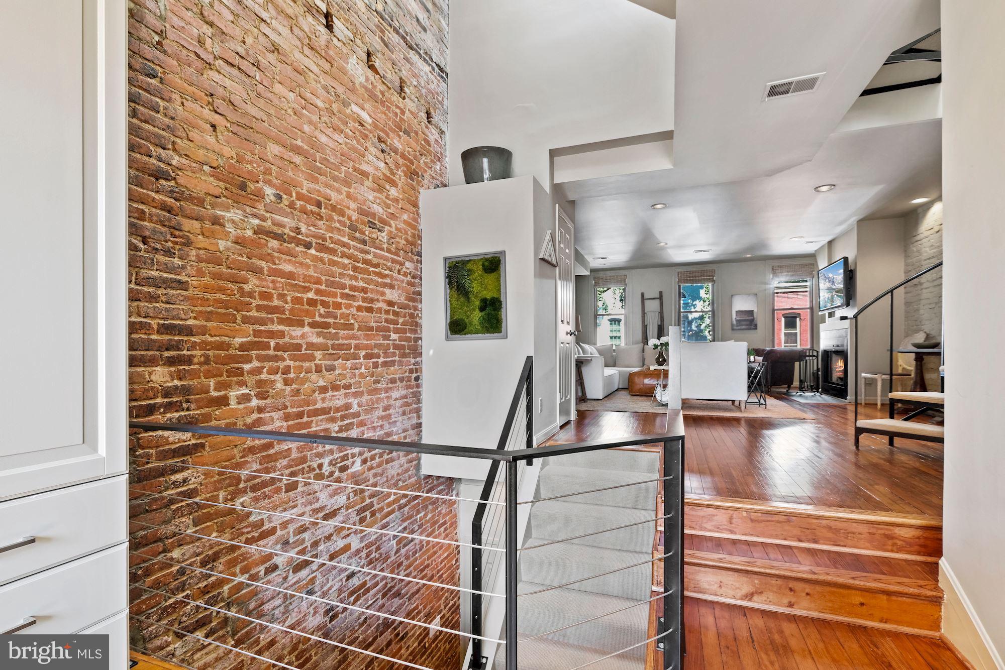 1518 Swann Street NW Unit: 3