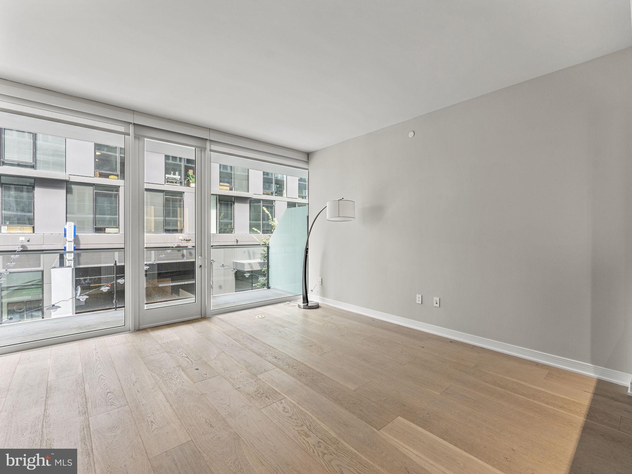601 Wharf Street SW Unit: 211