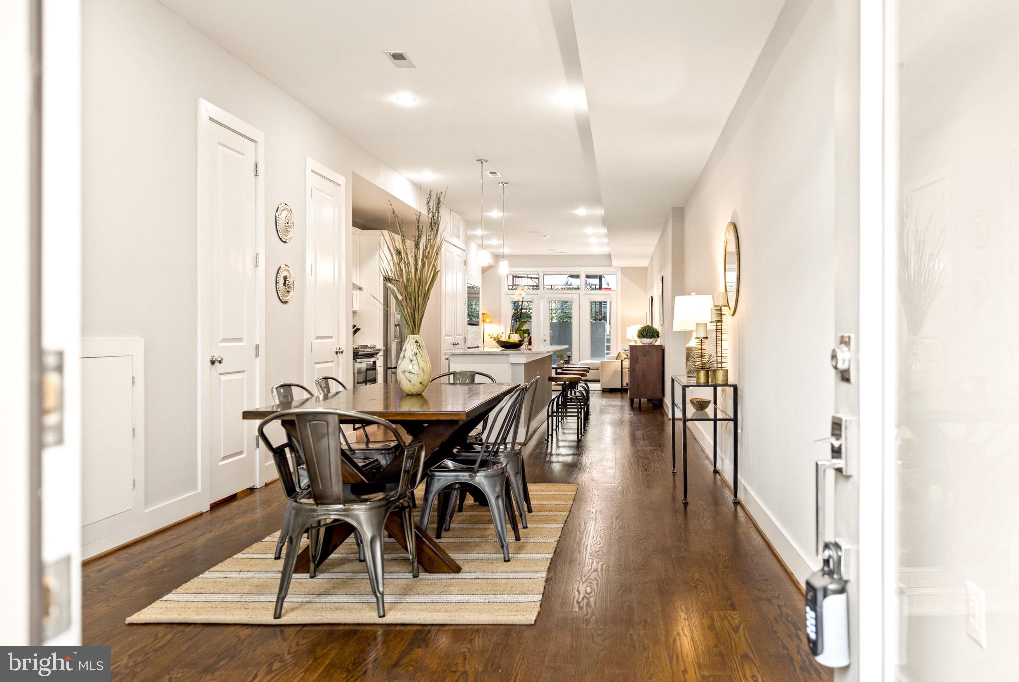 1107 Kenyon STREET NW Unit: 1