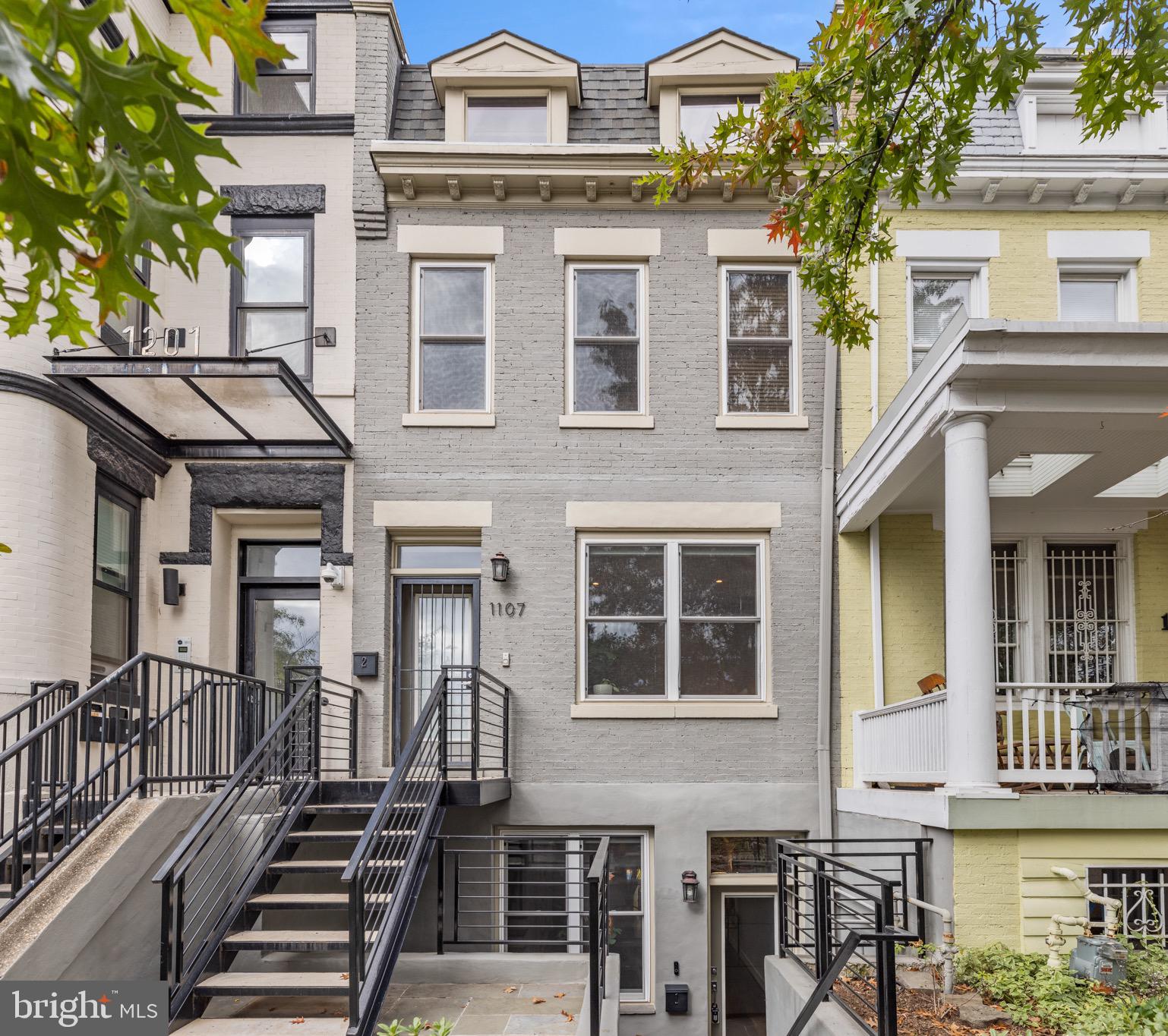 1107 Kenyon STREET NW Unit: 1
