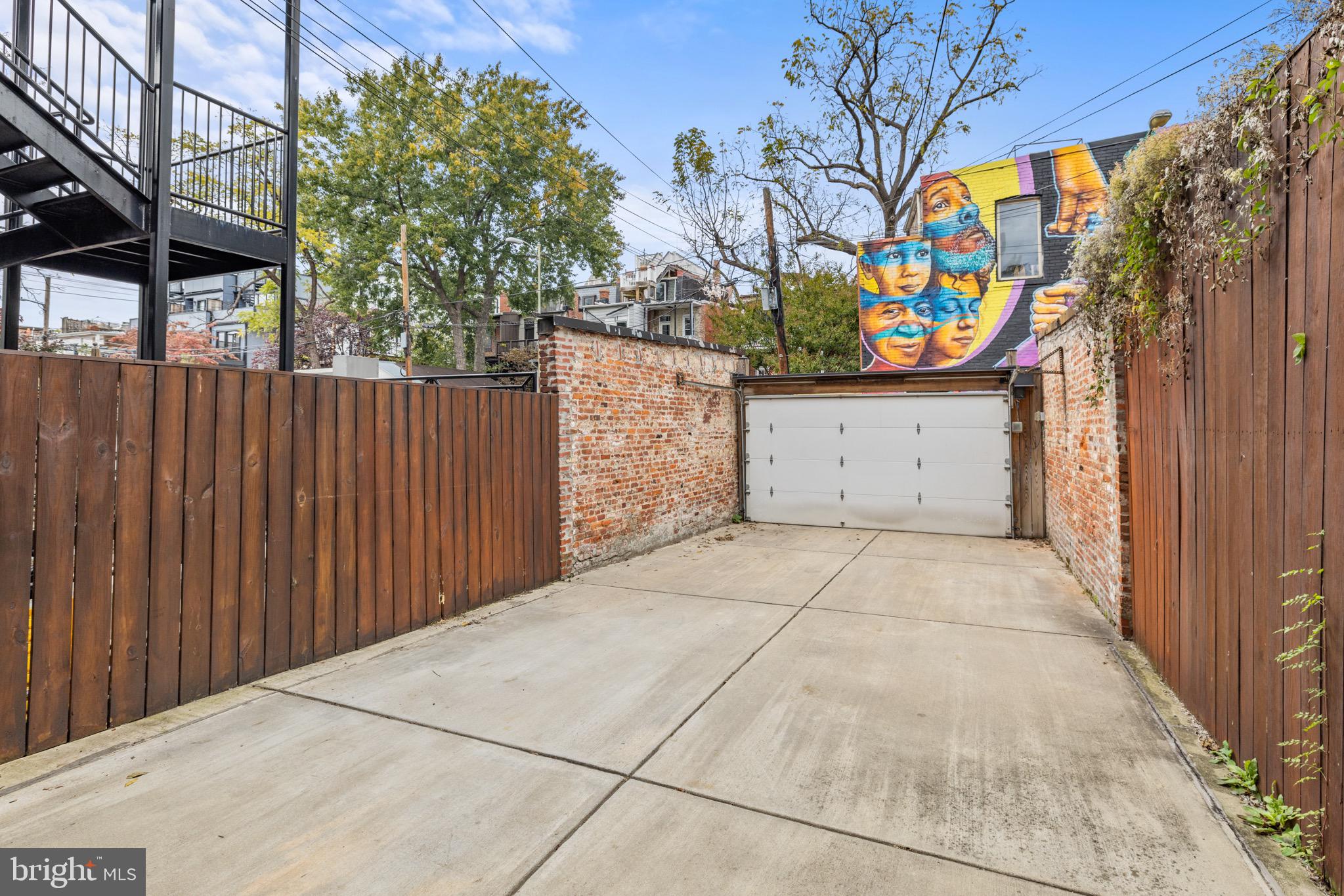 1107 Kenyon STREET NW Unit: 1