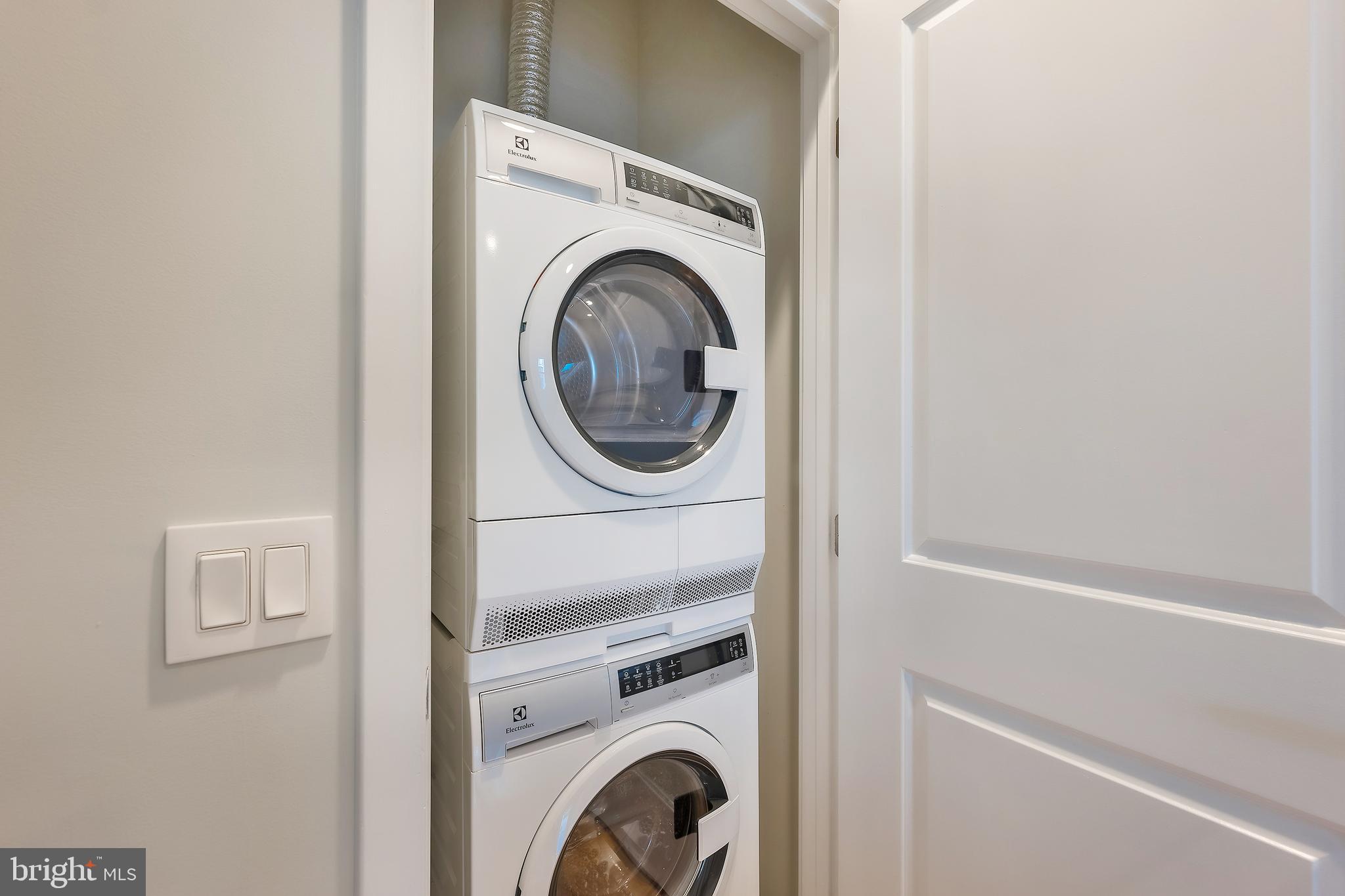 343 Cedar Street NW Unit: 105