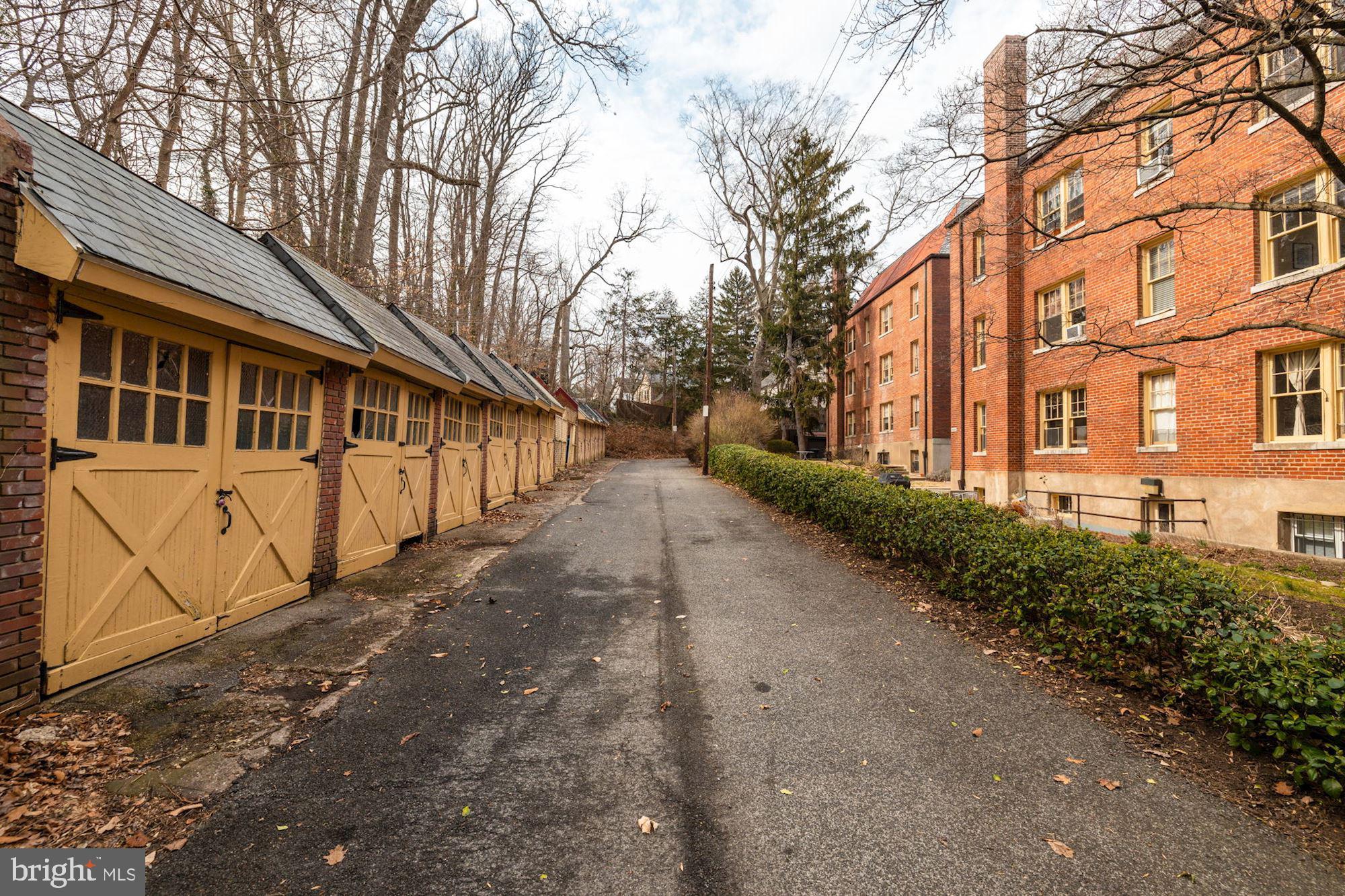 3026 Porter St NW #102