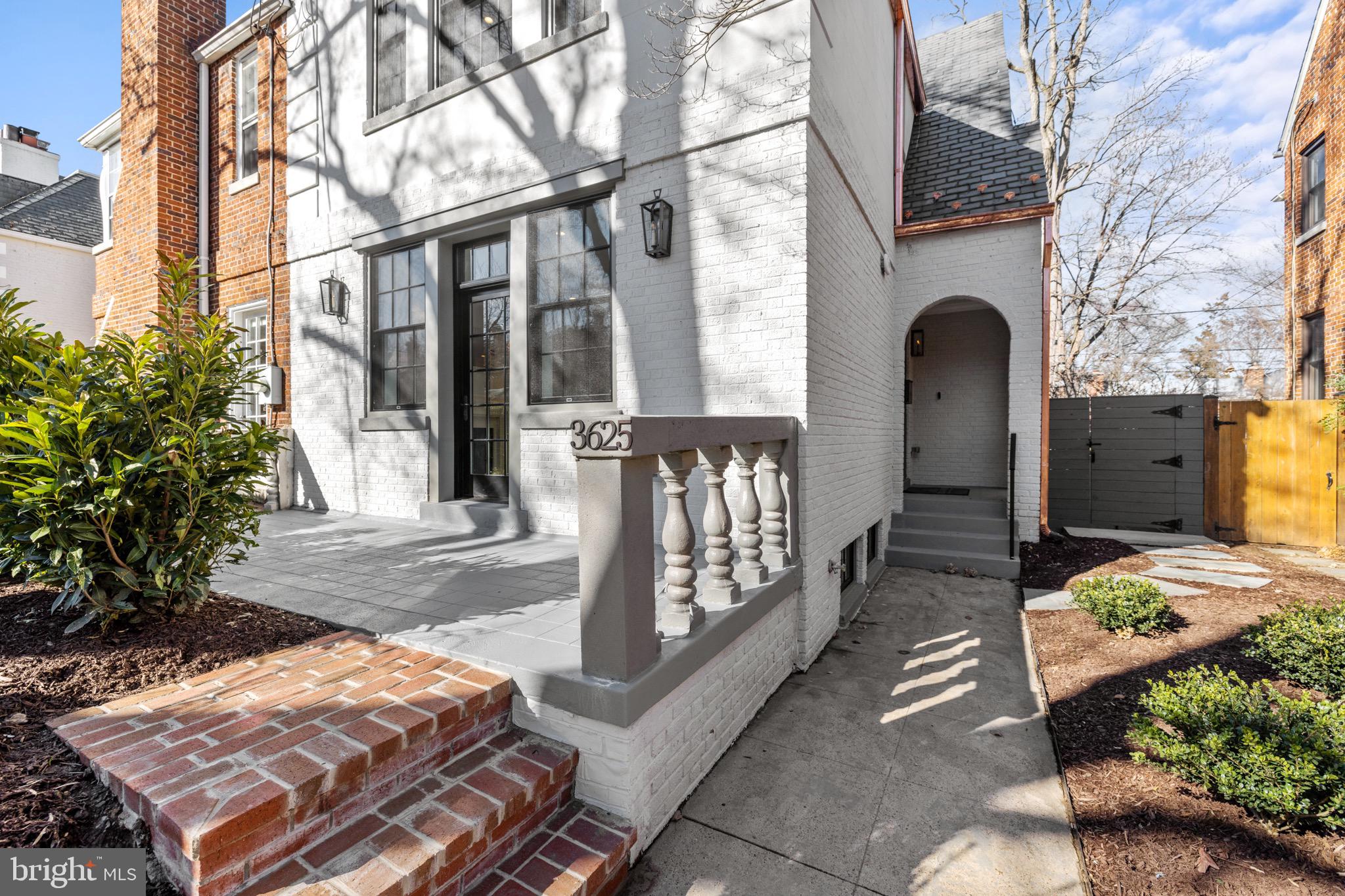 3625 Everett Street NW