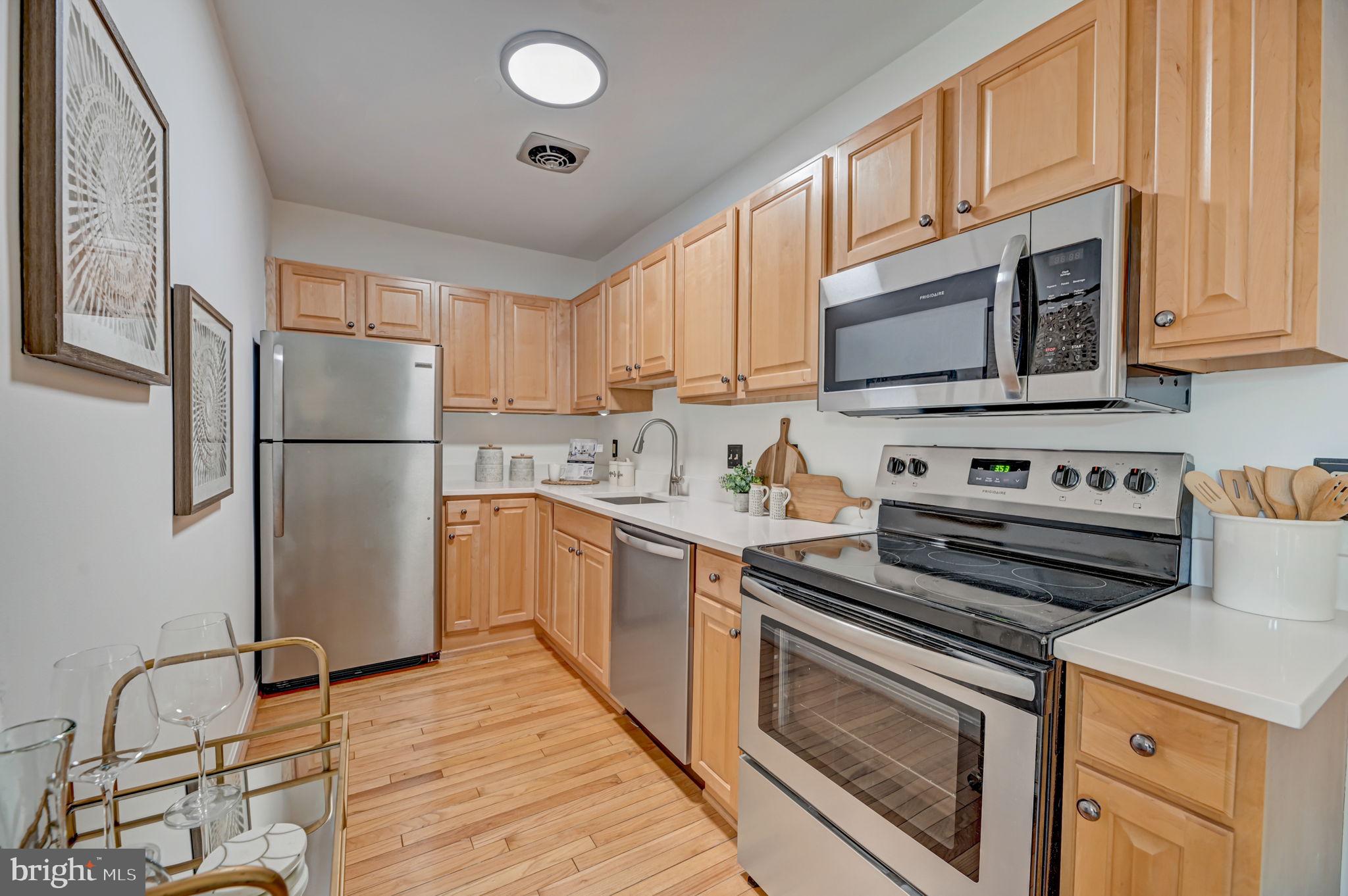730 11th STREET NE Unit: 404
