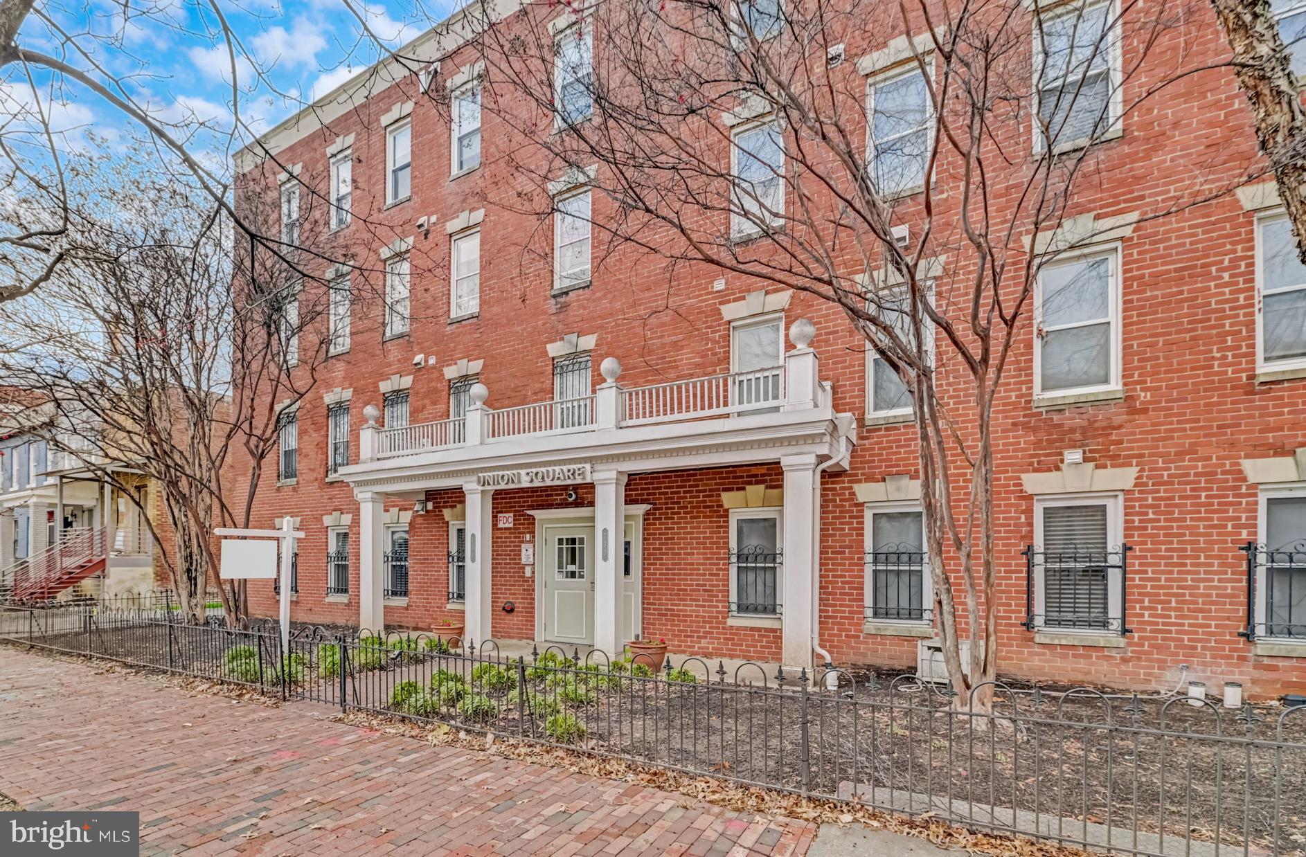 730 11th STREET NE Unit: 404