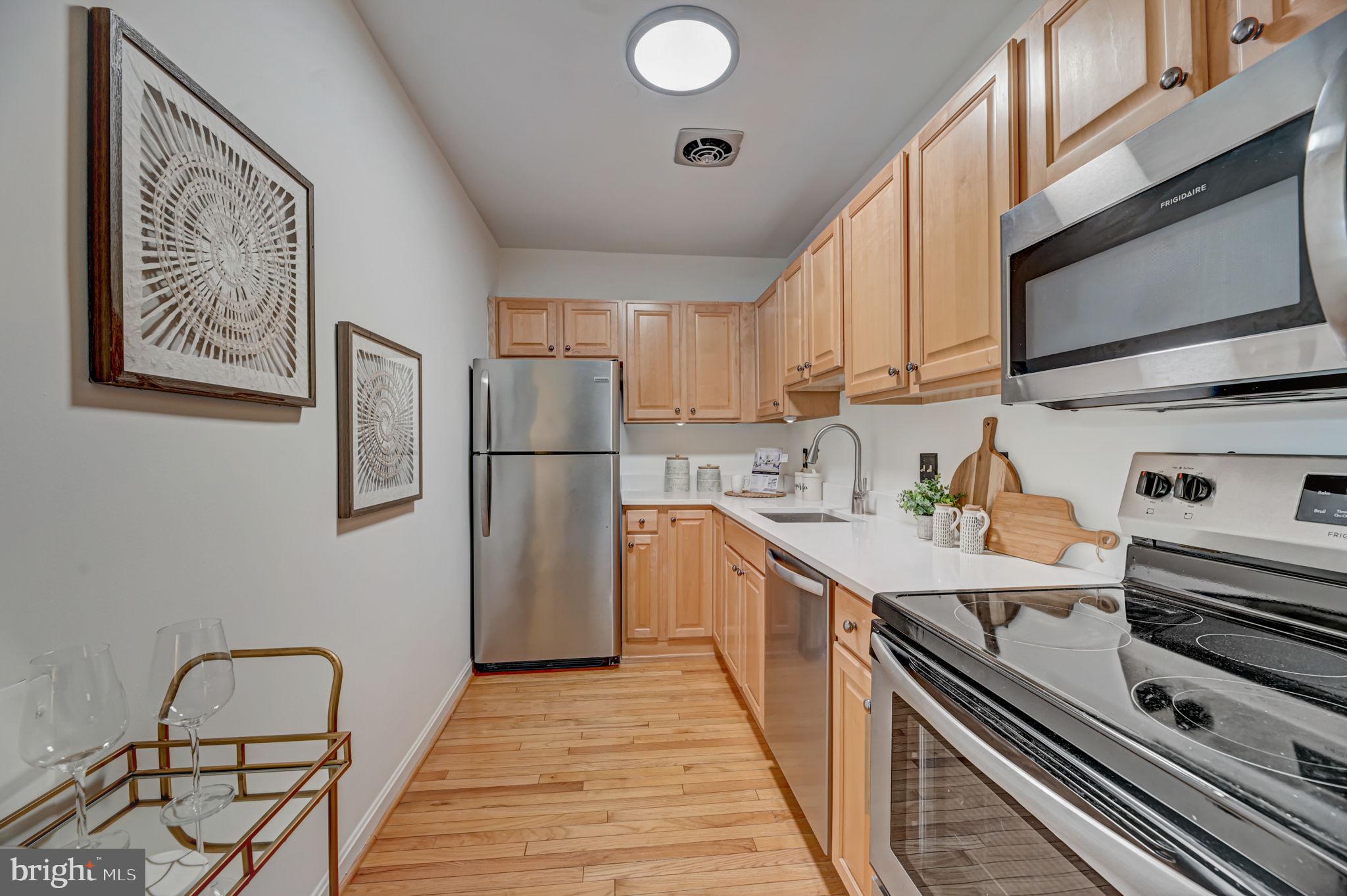 730 11th STREET NE Unit: 404