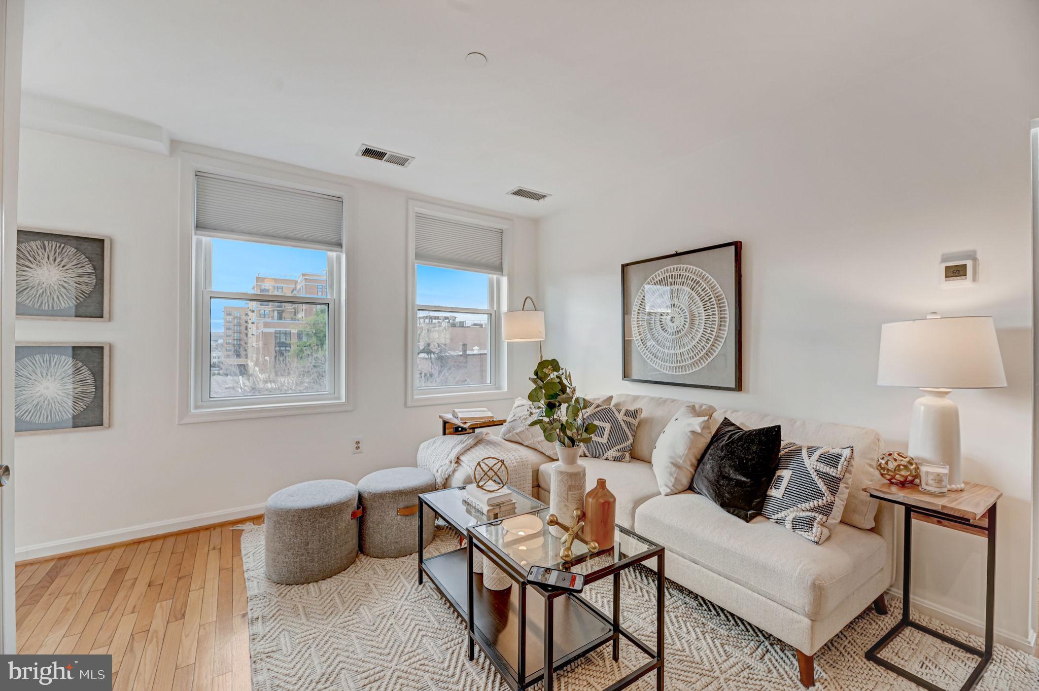 730 11th STREET NE Unit: 404