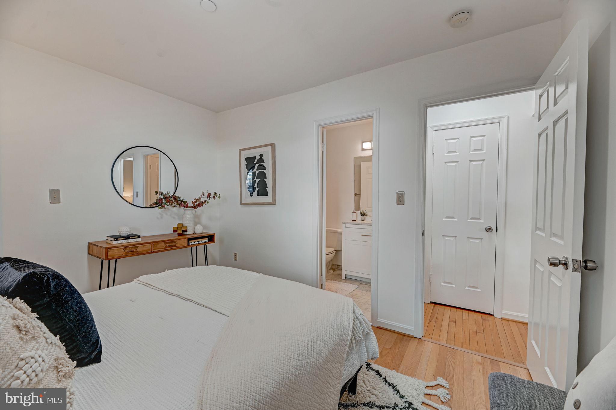 730 11th STREET NE Unit: 404