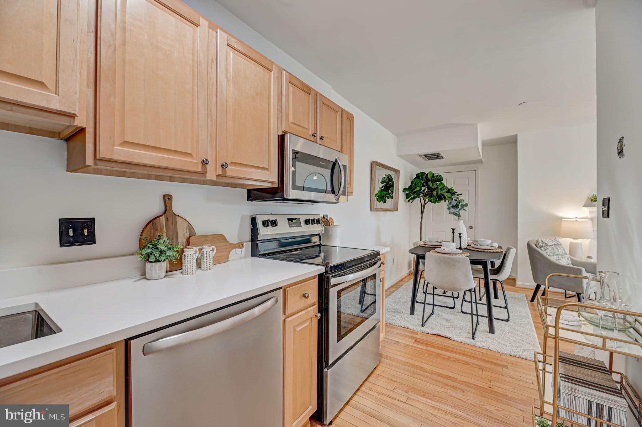 730 11th STREET NE Unit: 404