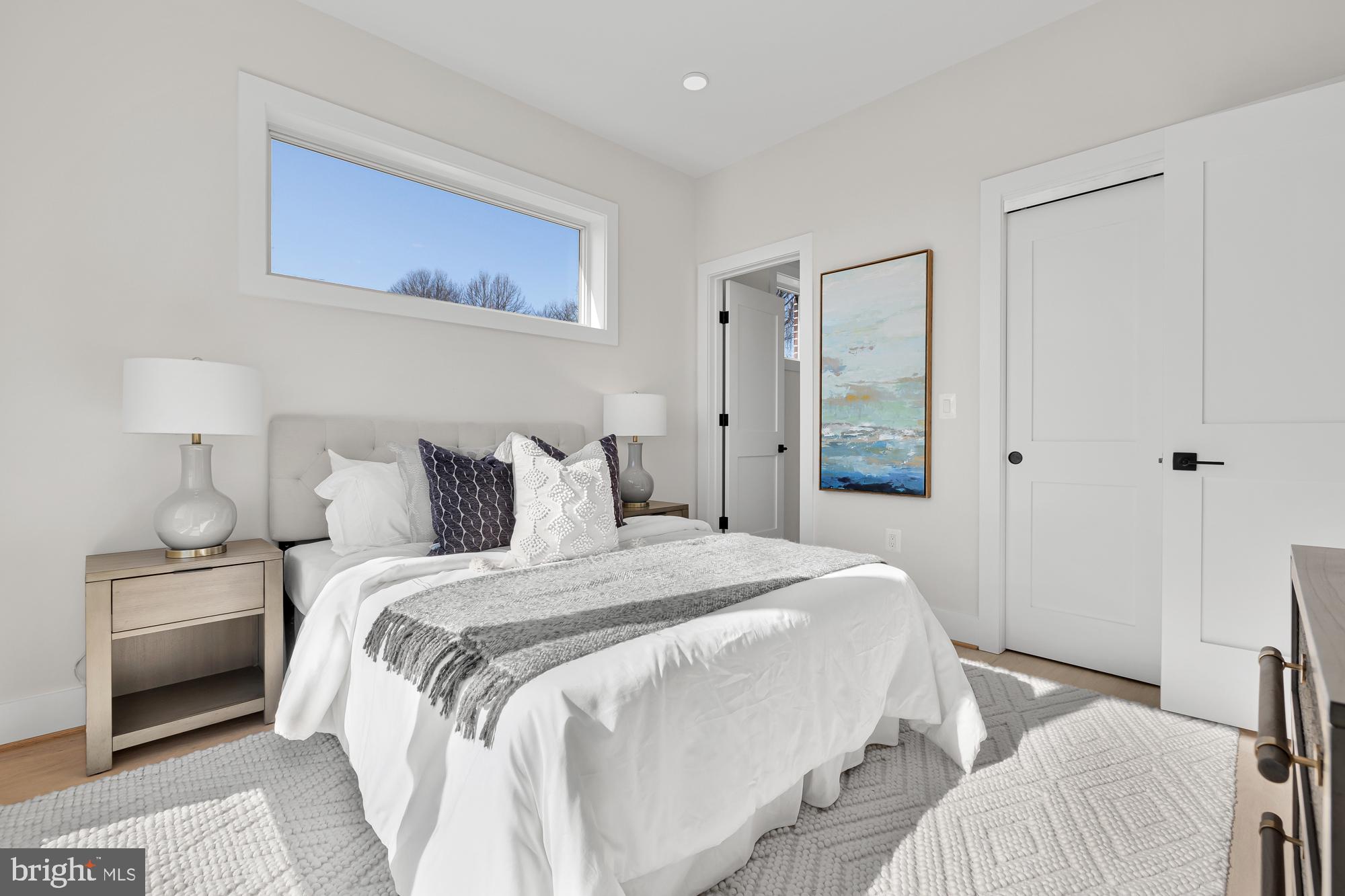 824 Taylor St NE #7