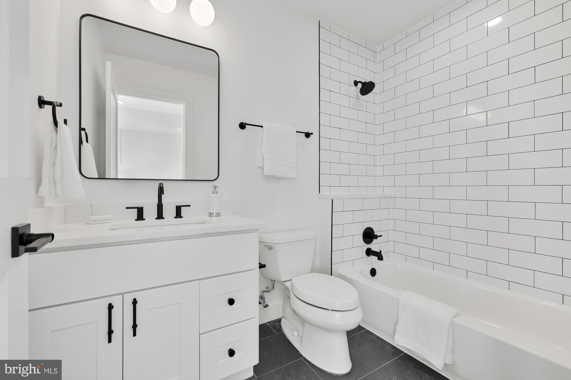 824 Taylor St NE #7