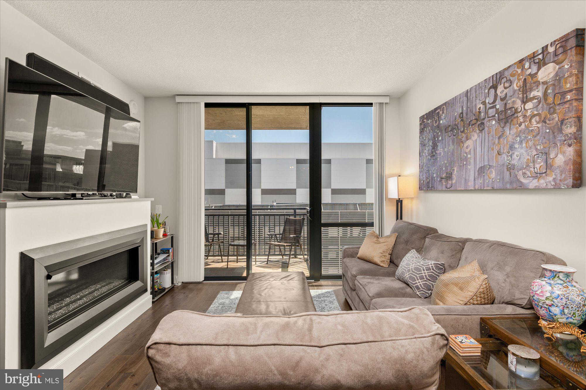 50 Florida Avenue NE Unit: 617