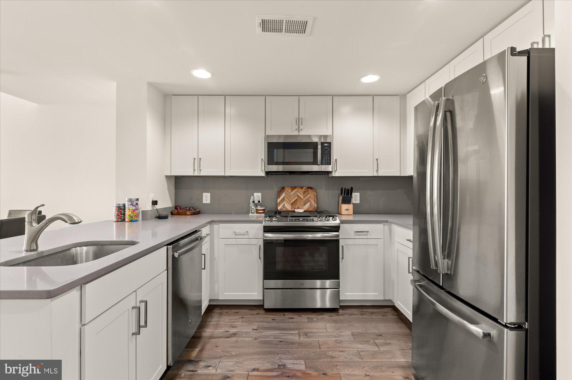 50 Florida Avenue NE Unit: 617
