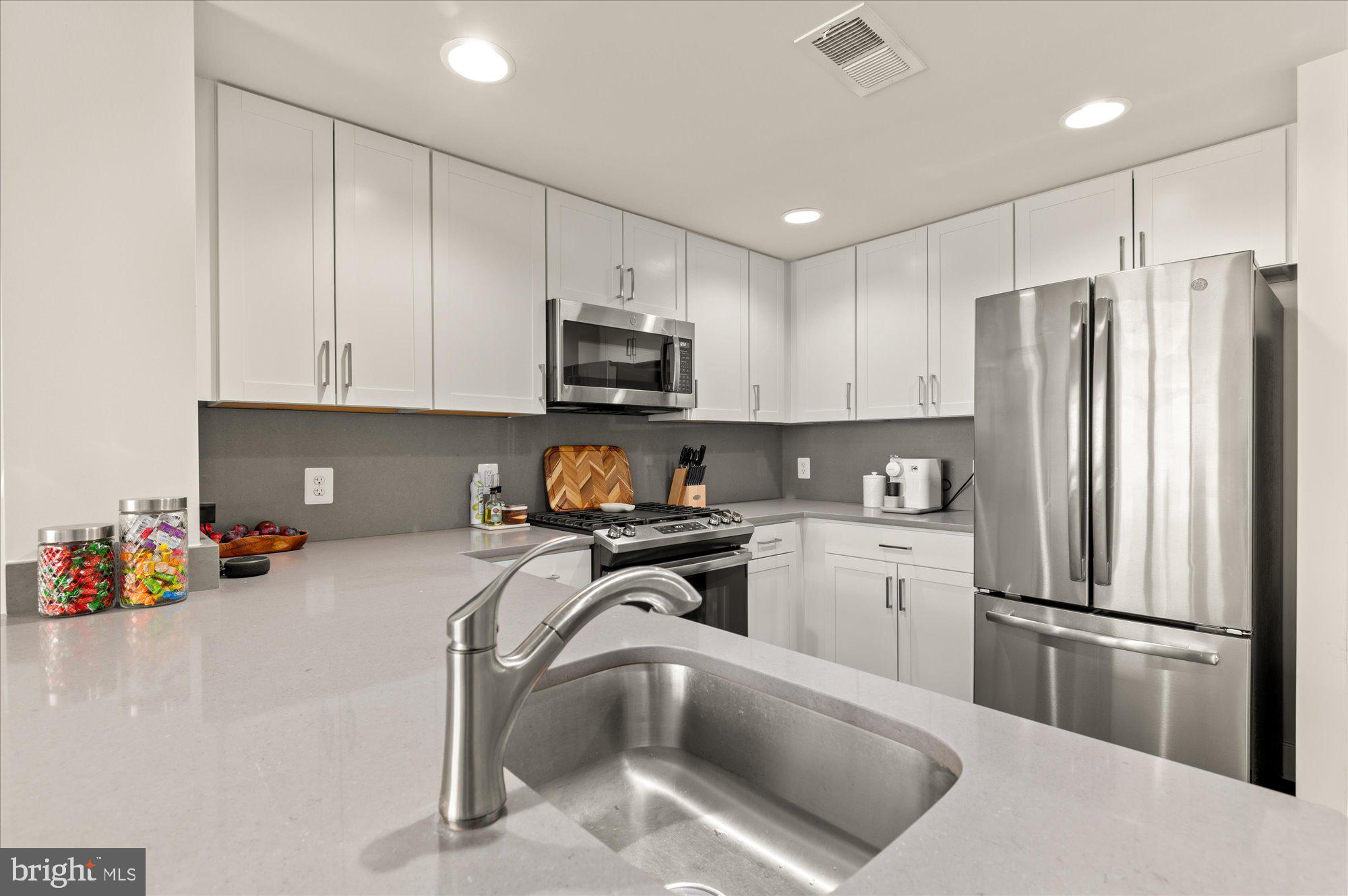 50 Florida Avenue NE Unit: 617
