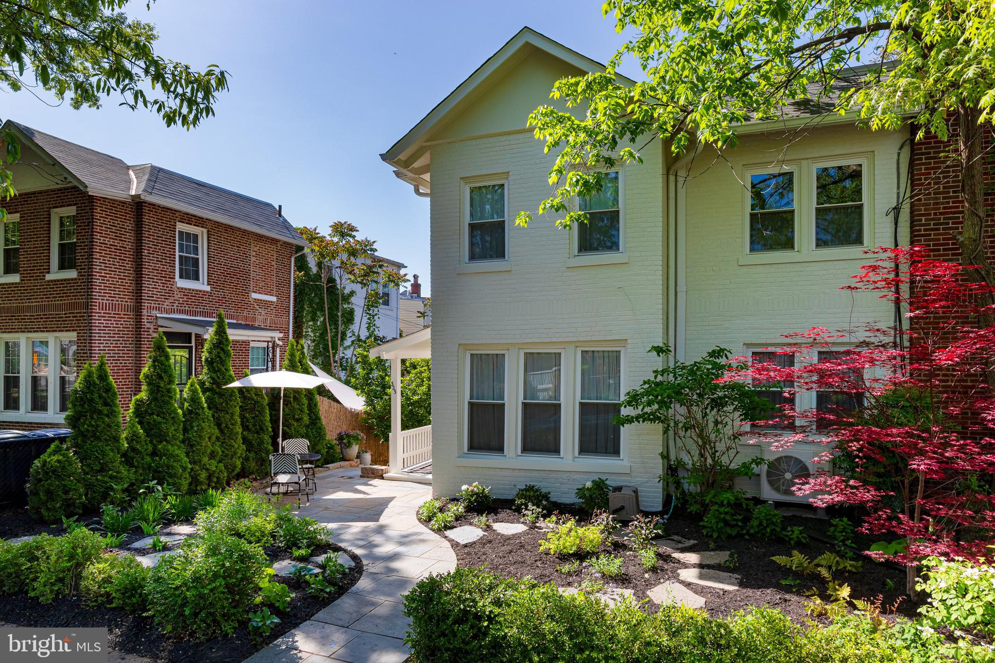 323 Channing St NE