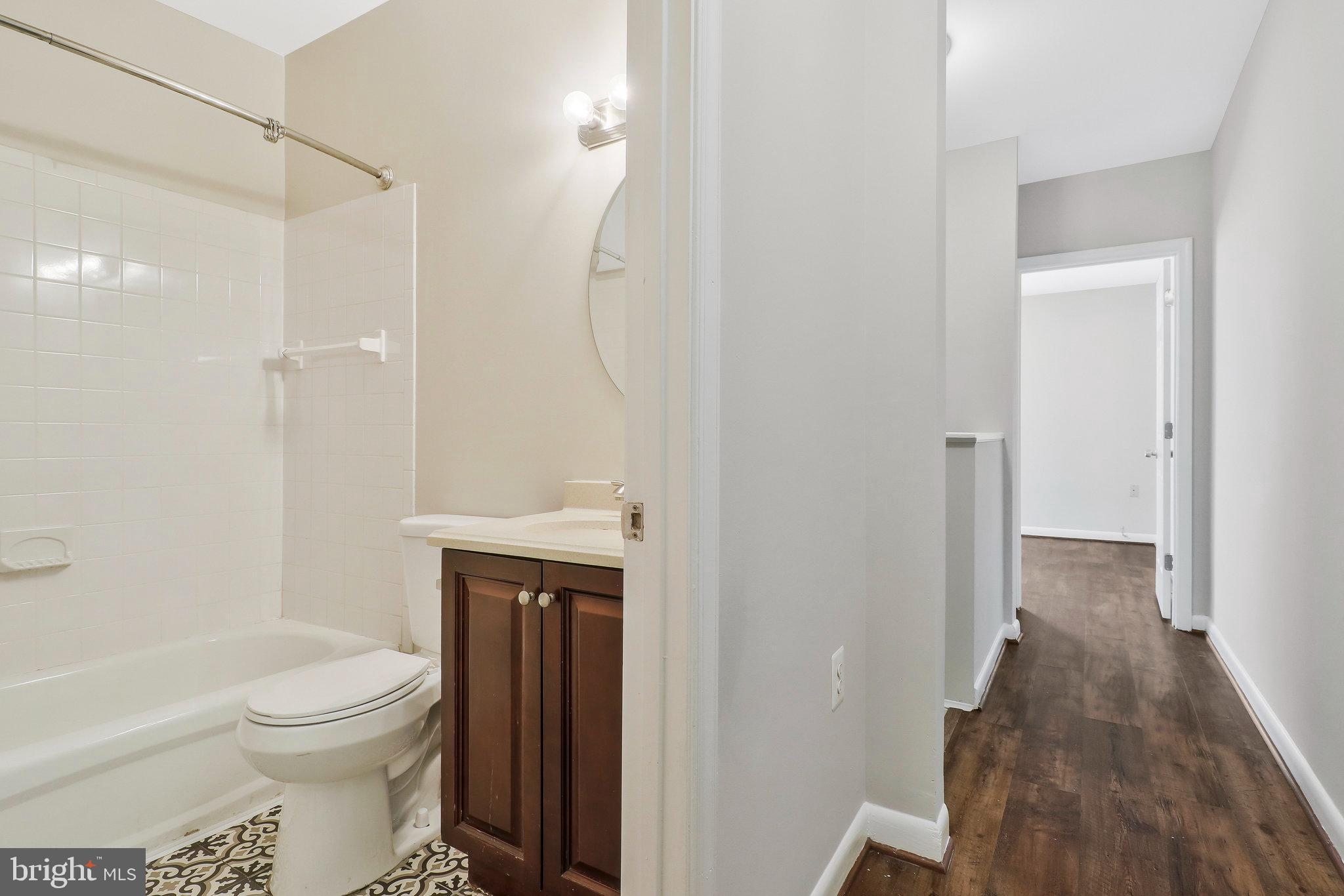 1724 Montana Ave NE #1724