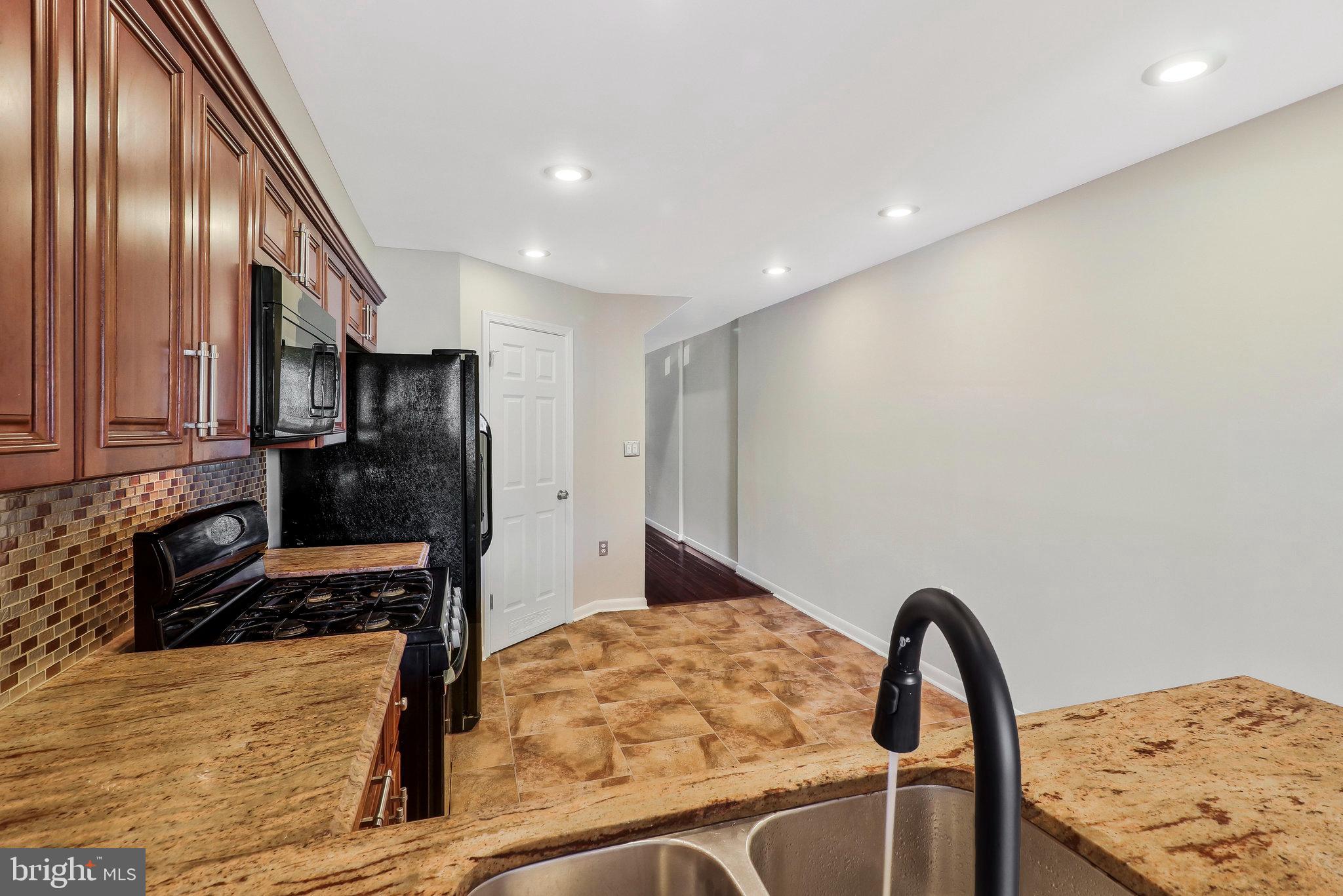 1724 Montana Ave NE #1724